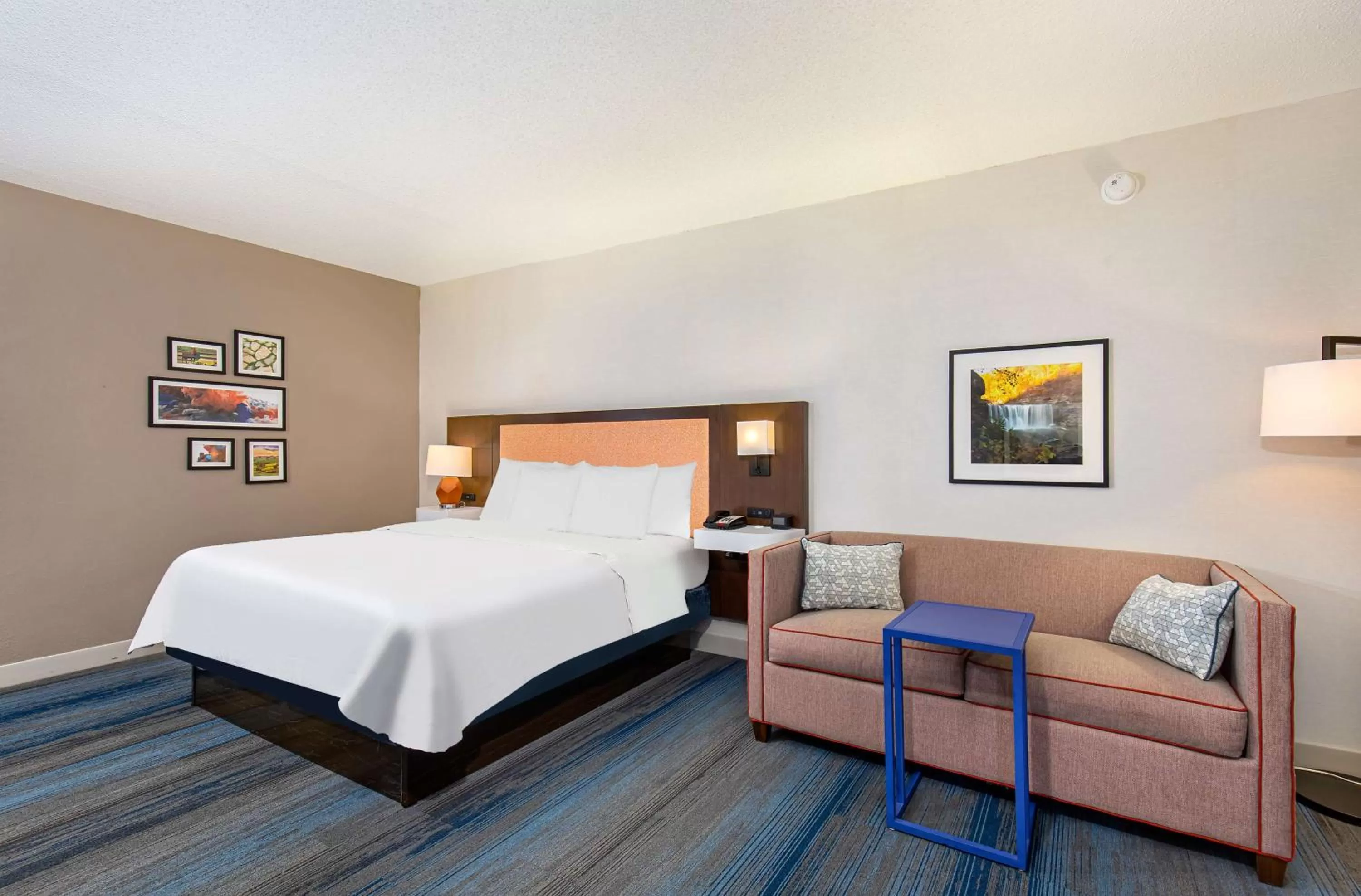 King Room with Sofa Bed and Study - Non-Smoking in Hampton Inn Corbin
