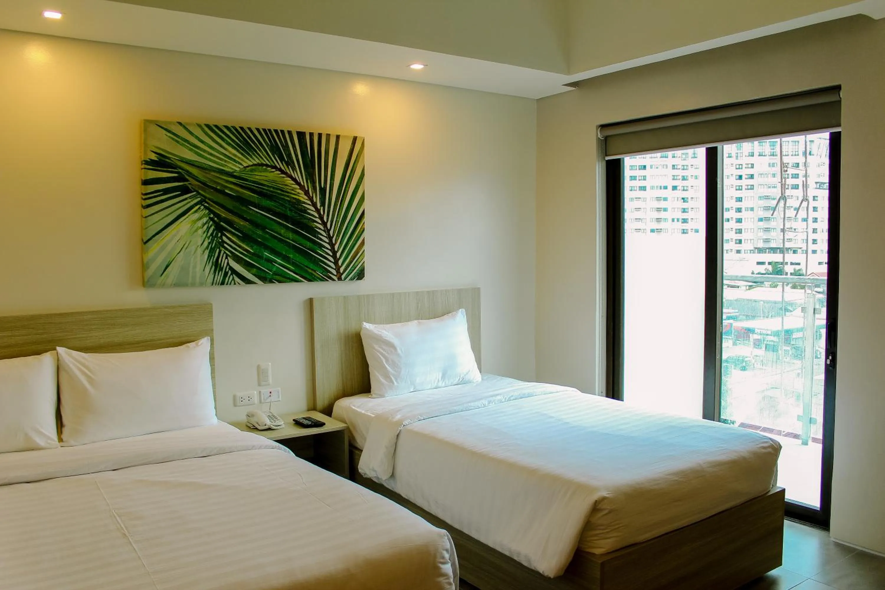 Deluxe Family Room in Mabolo Royal Hotel