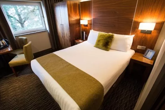 Superior King Room in Mondo Hotel