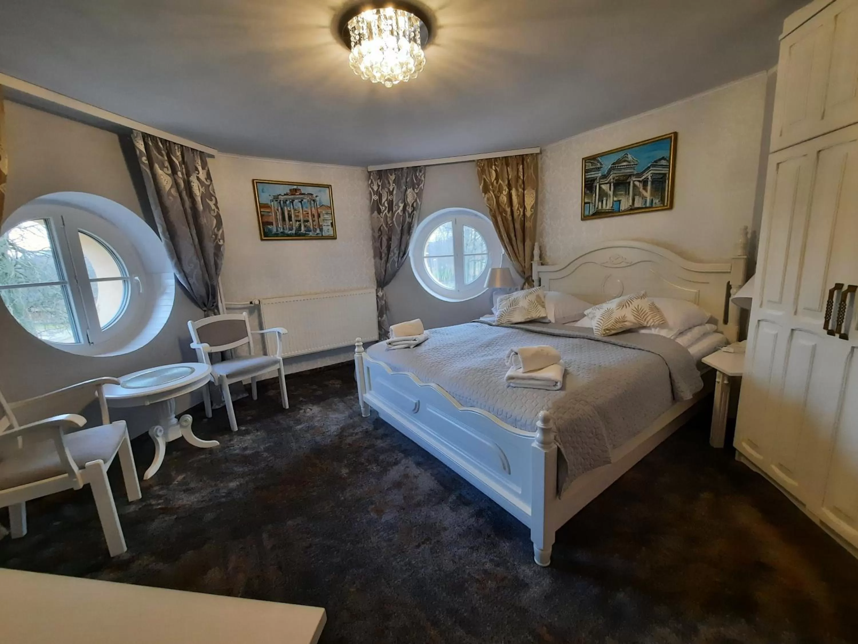 Quadruple Room in Hotel Zamek Karnity