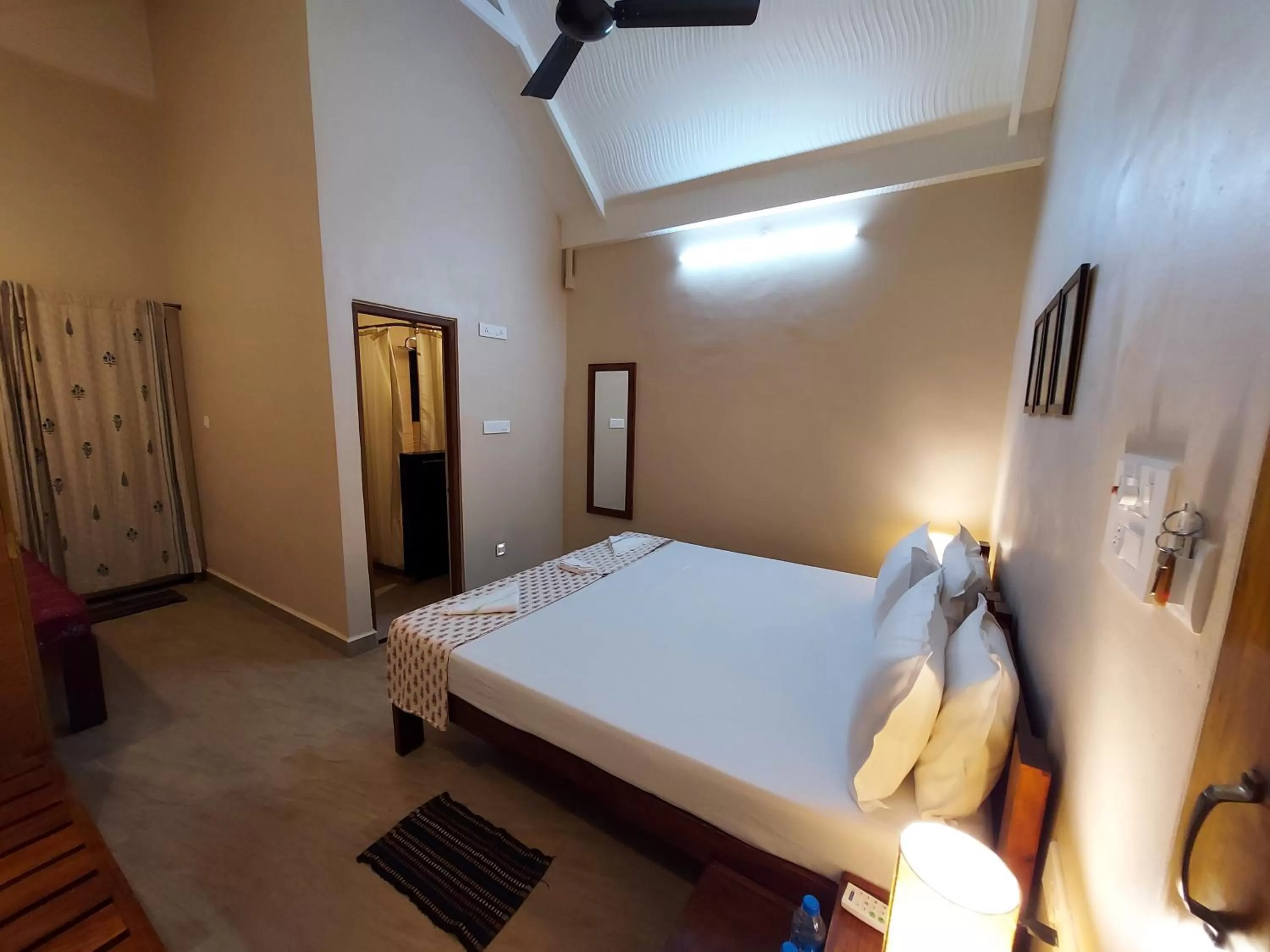 Superior Double Room - single occupancy in OmBodhi Retreat