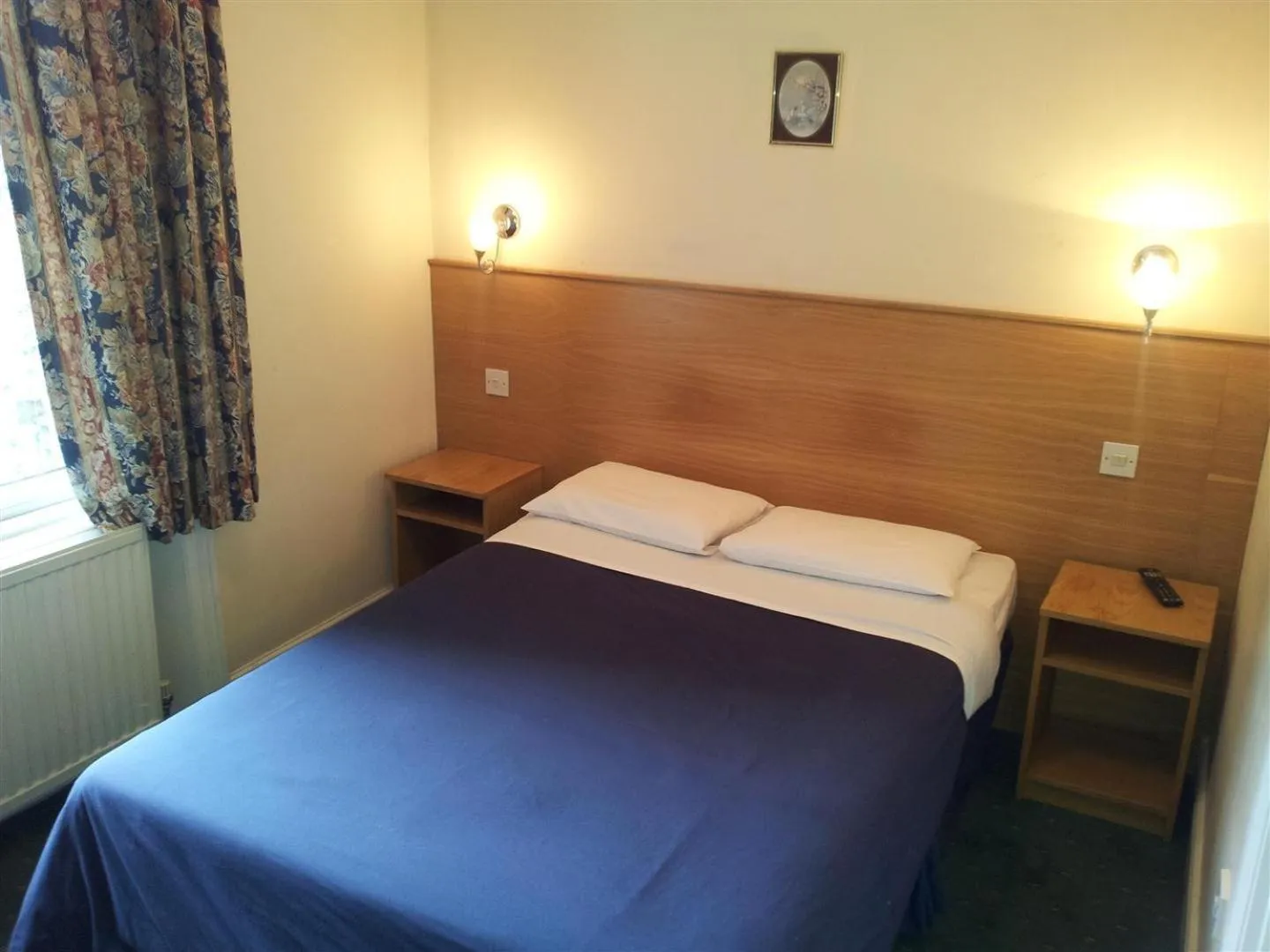 Double Room in West Cromwell Hotel