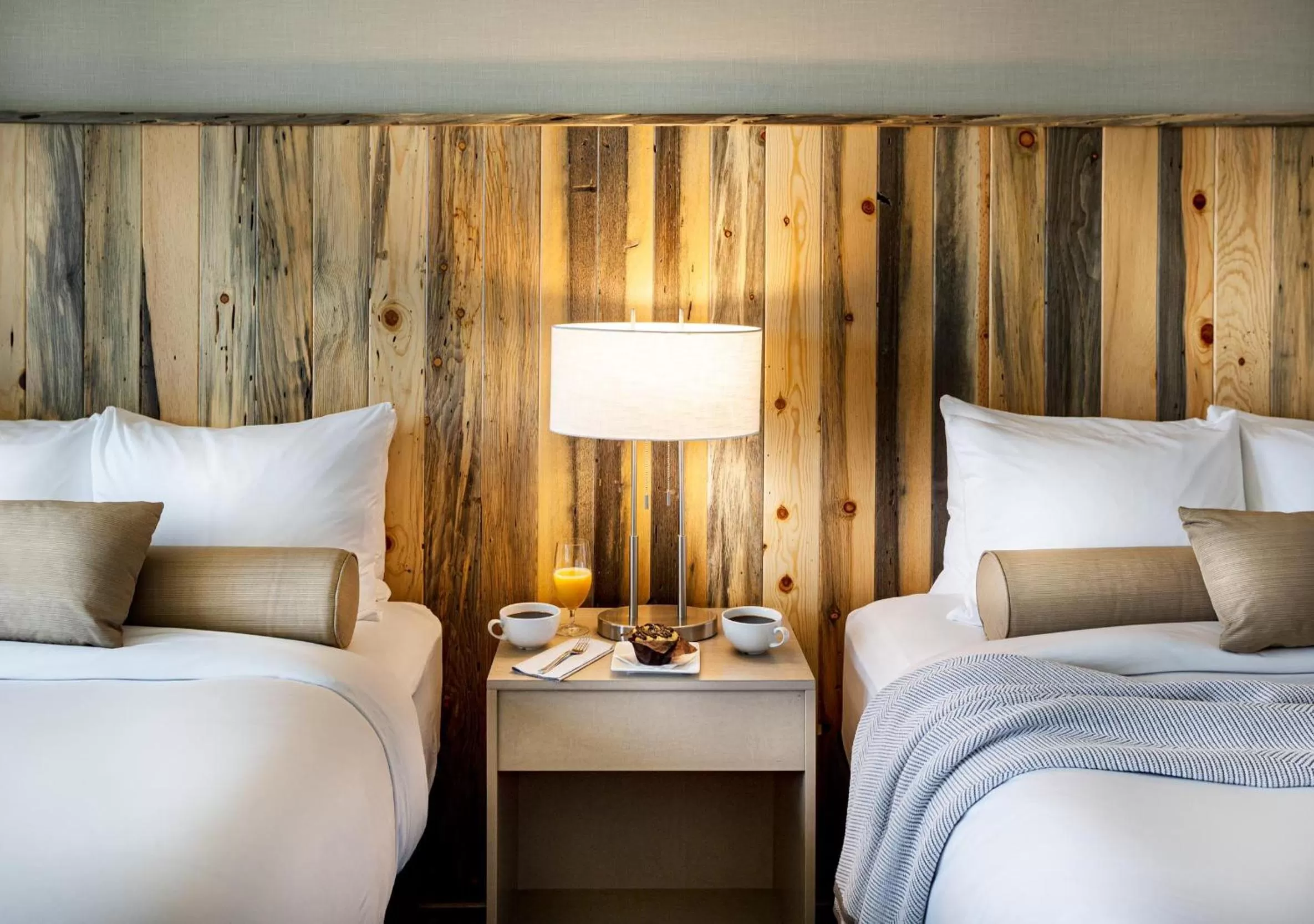 Queen Room with Garden View in Hotel Maverick