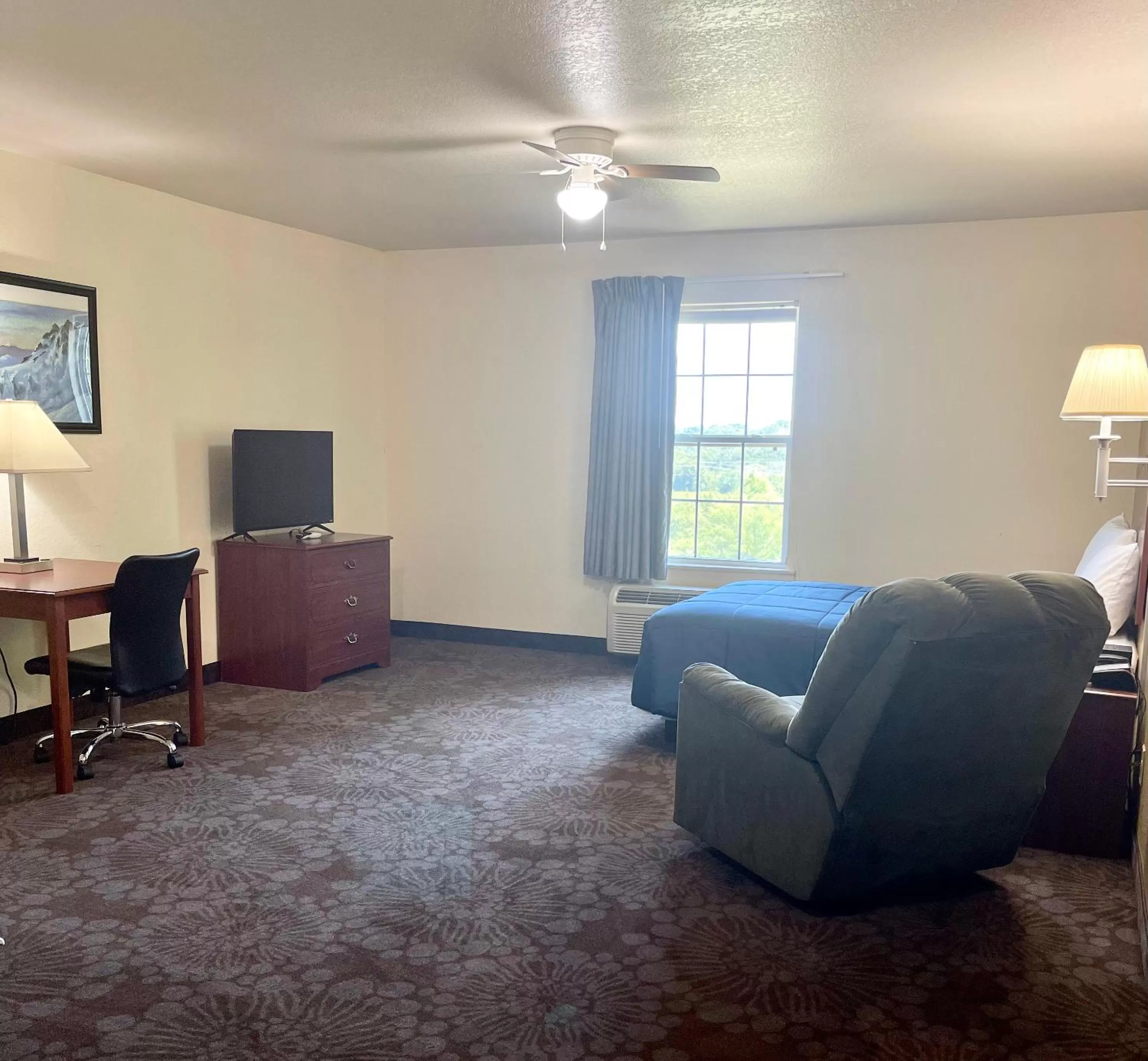 Junior Suite in Candlelight Inn & Suites Hwy 69 near McAlester