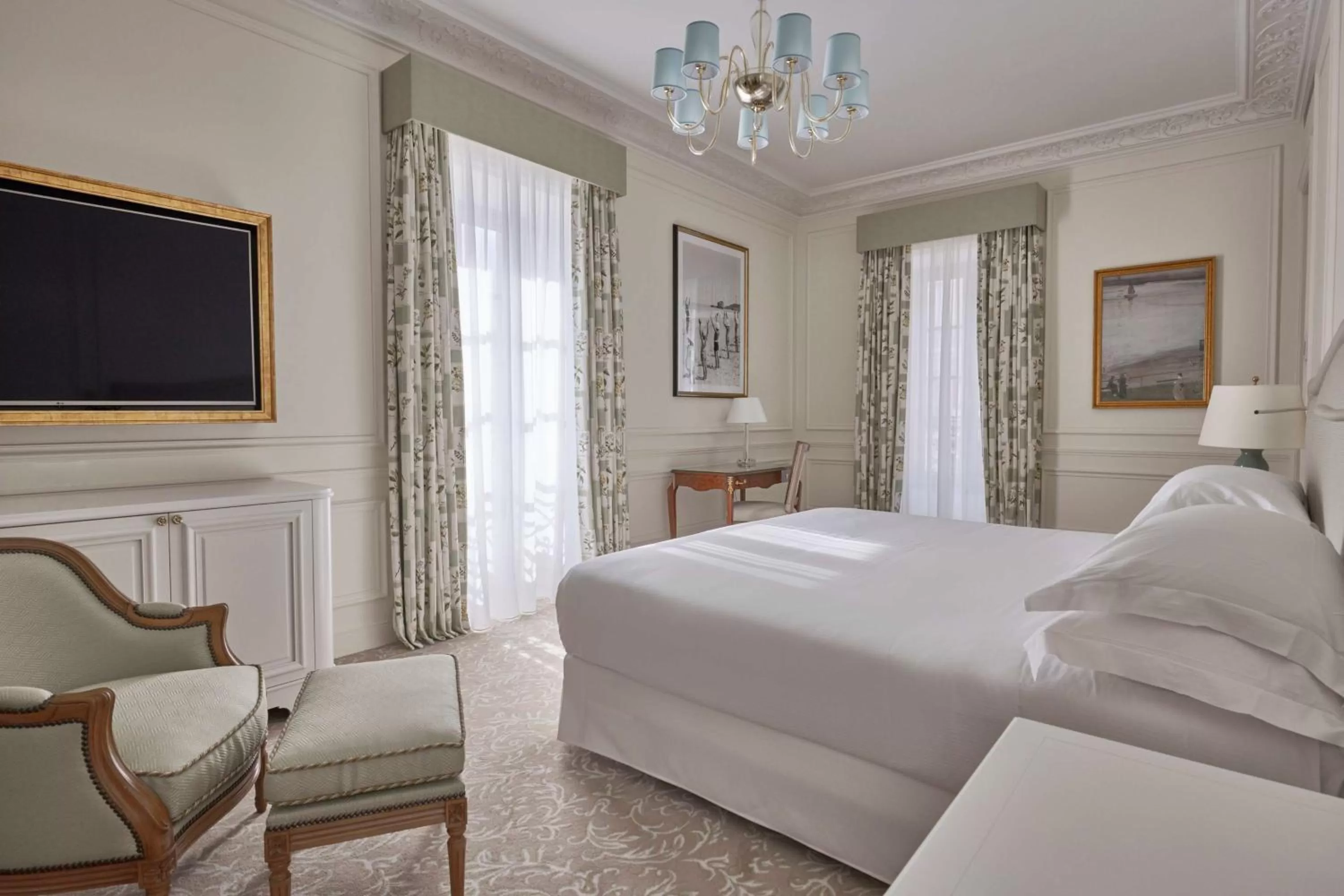 Deluxe Twin Room in Hôtel du Palais Biarritz, in The Unbound Collection by Hyatt