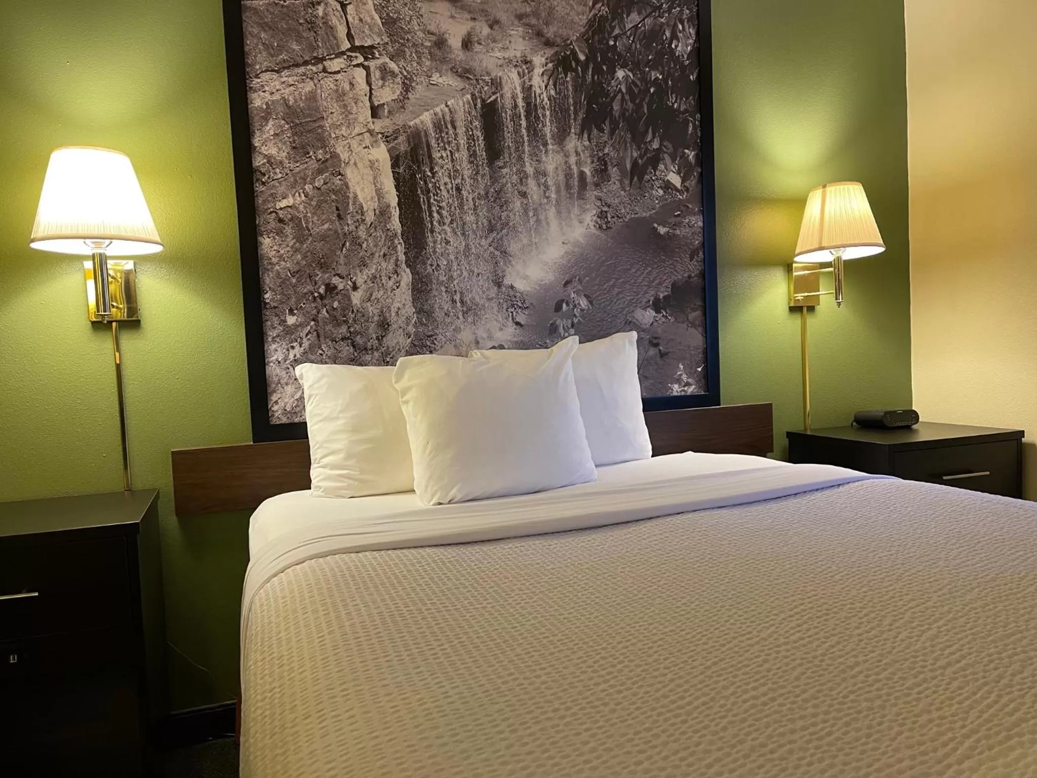 Queen Room - Disability Access/Non-Smoking in Super 8 by Wyndham Colby