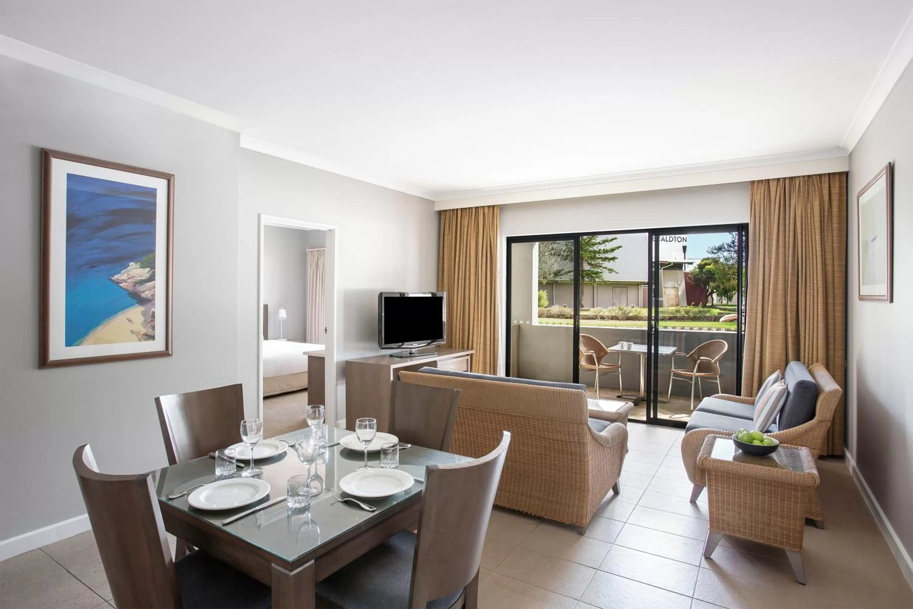 Two-Bedroom Apartment in Mantra Geraldton