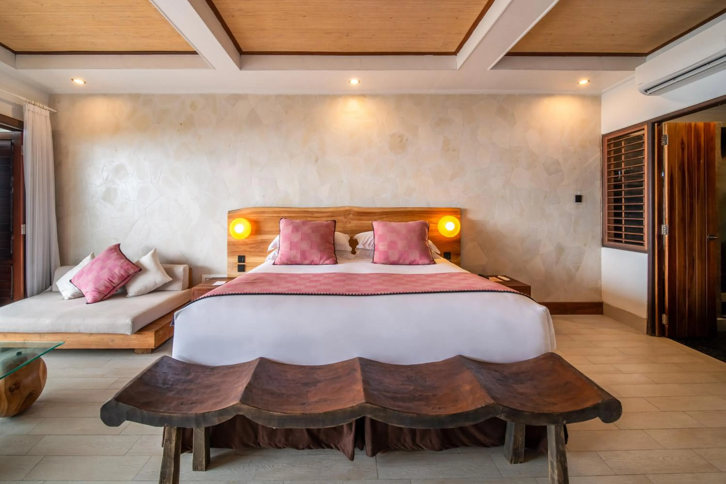 Family Suite with Ocean View in Bombora Medewi