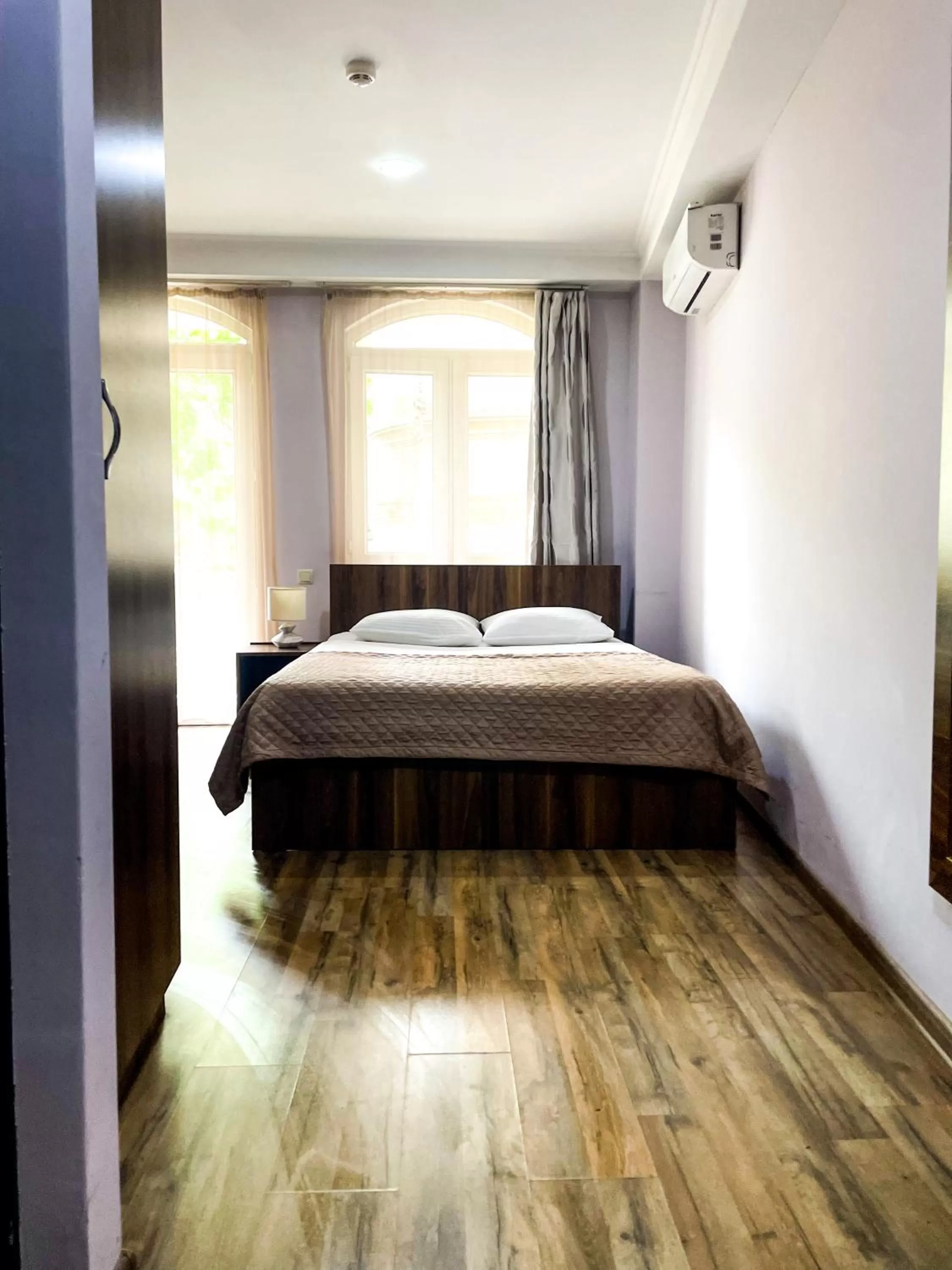 Deluxe Double Room with Balcony in Hotel Dcorner