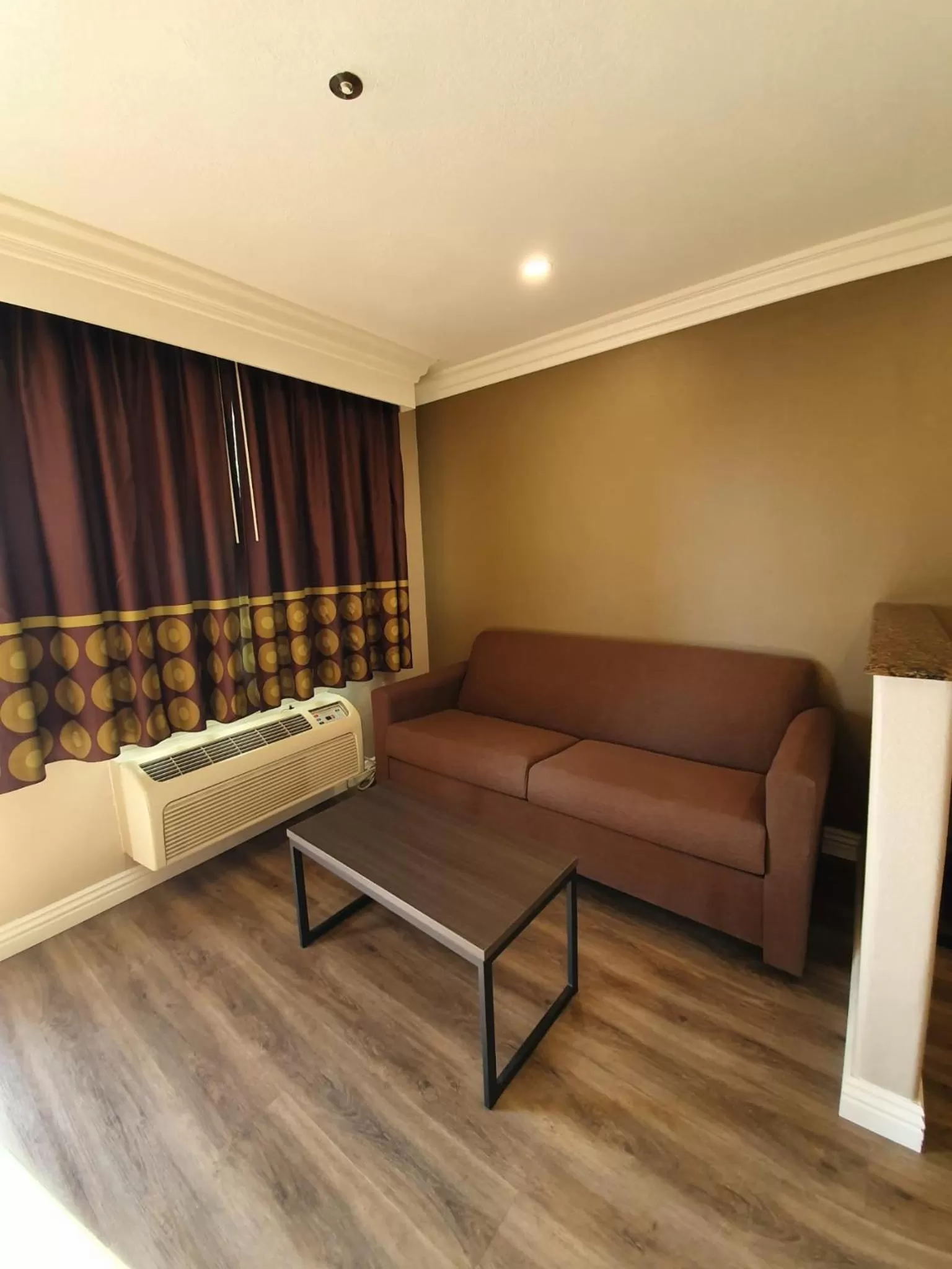 King Studio Suite - Smoking in Super 8 by Wyndham Cypress Buena Park Area