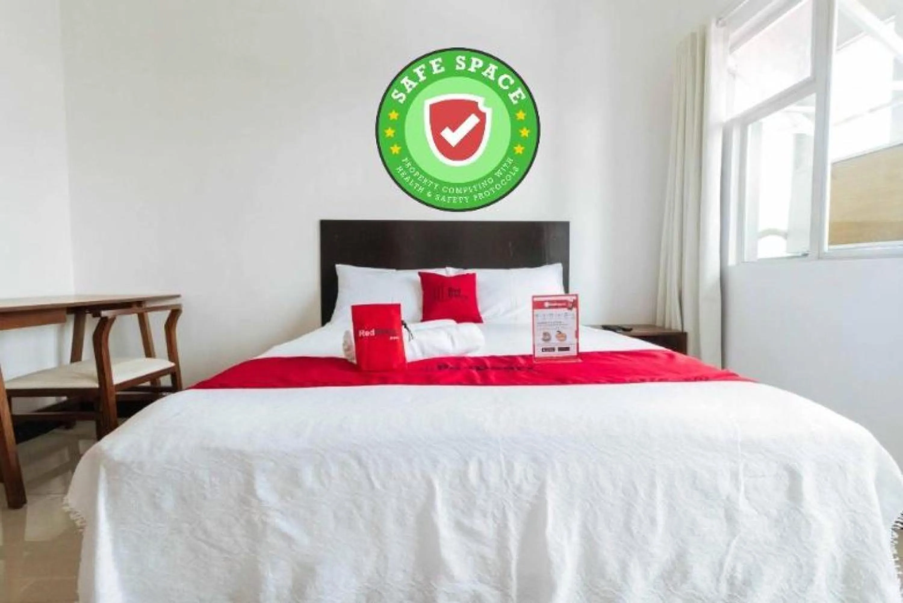 RedDoorz near Osmena Highway 1