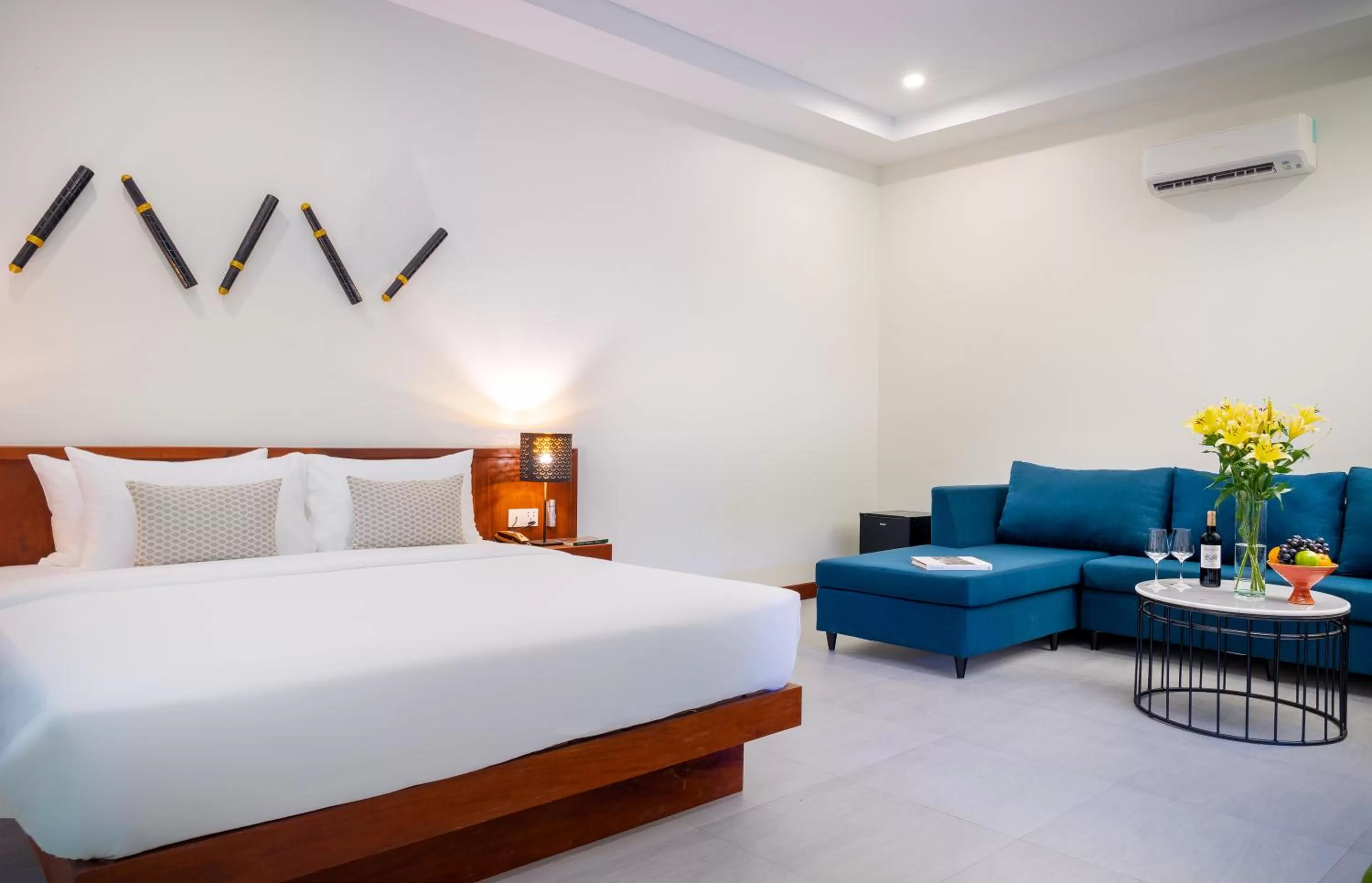 Blanc Suite with Bathtub and Sofa  in Blanc Smith Residence
