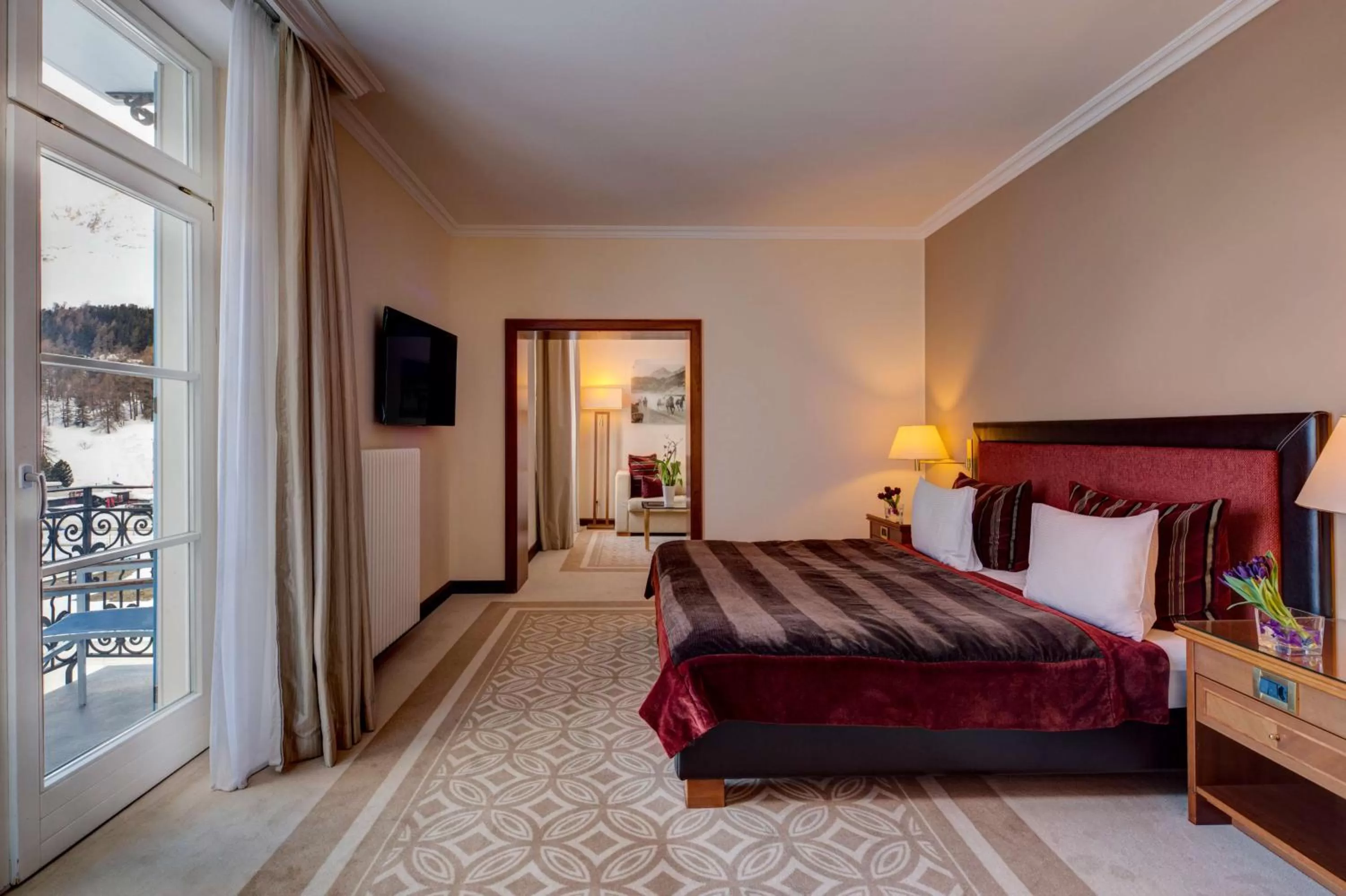 Classic Junior Suite in Grand Hotel des Bains Kempinski