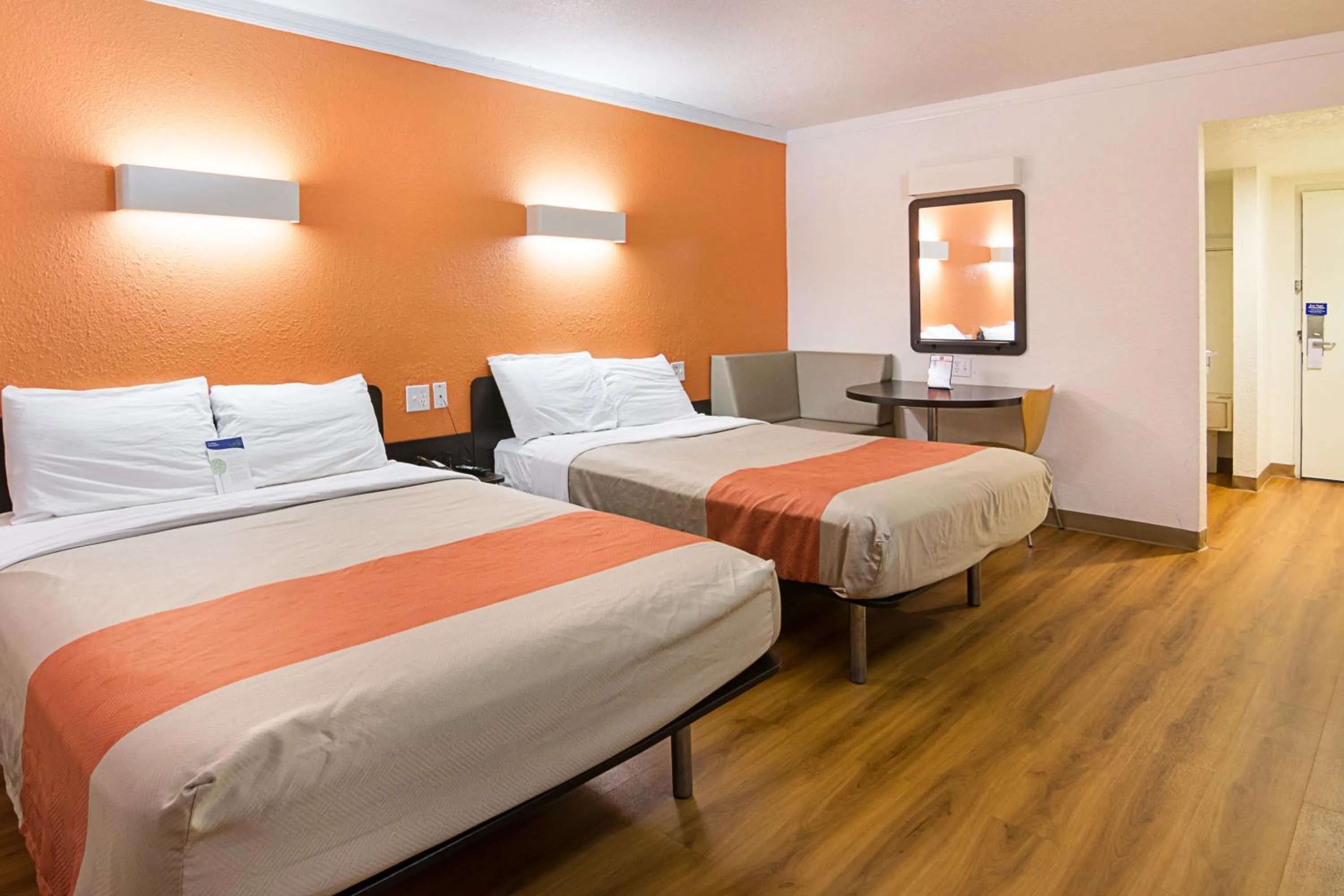 Deluxe Quadruple Room - Non-Smoking in Motel 6-Tampa, FL - Fairgrounds