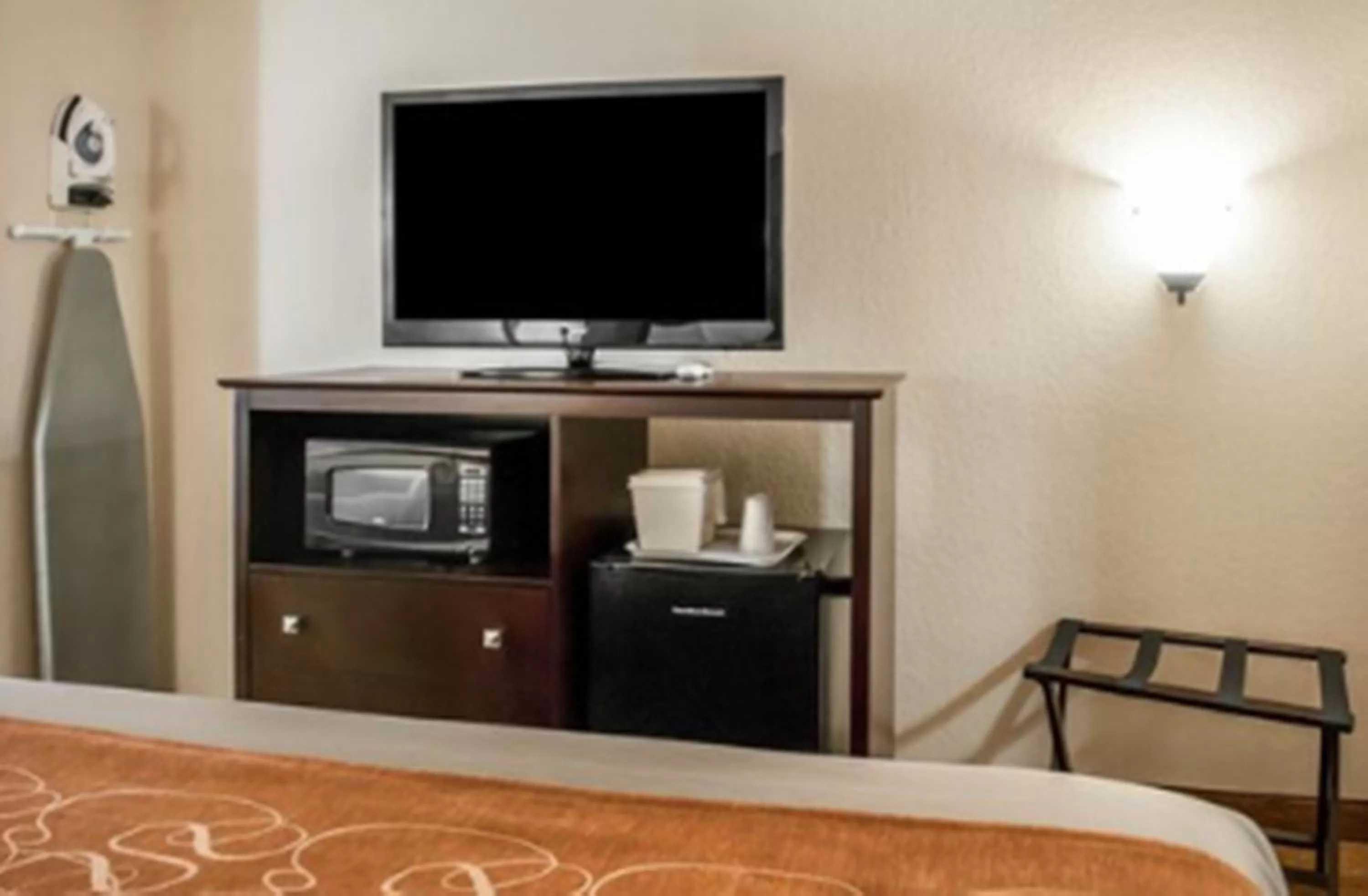 King Suite - Accessible/Non-Smoking in Comfort Suites Albuquerque-North Journal Center