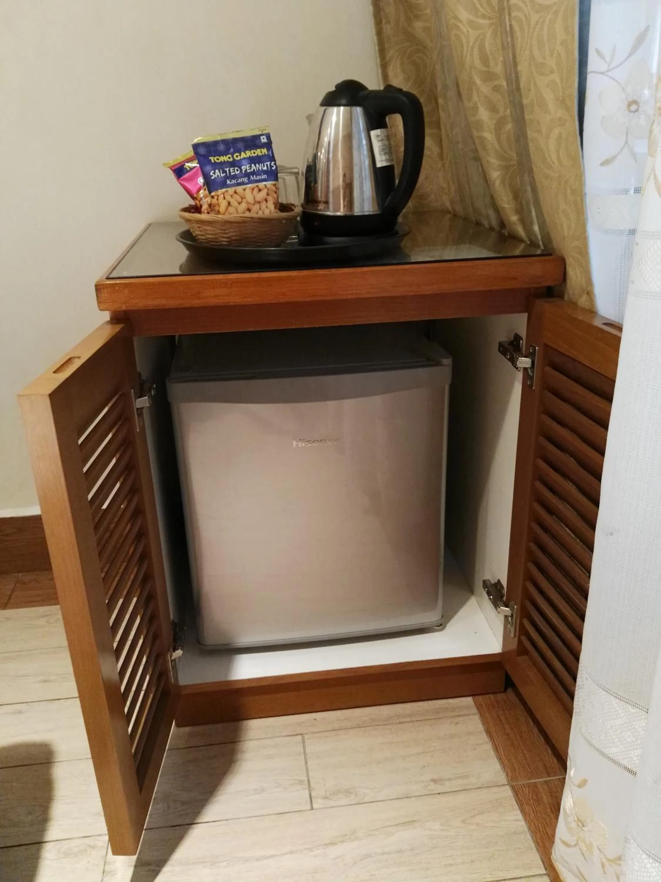 Deluxe Double Room in Cardogan Hotel