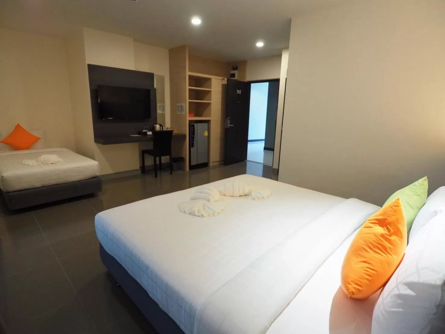 Triple Room with Balcony in Clover Hotel Hatyai