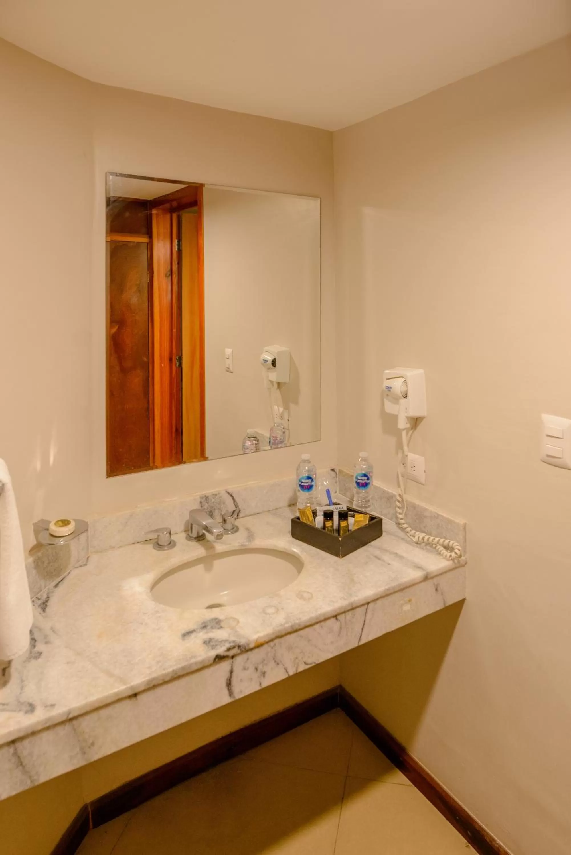 Standard Double Room in Hotel Loma Real