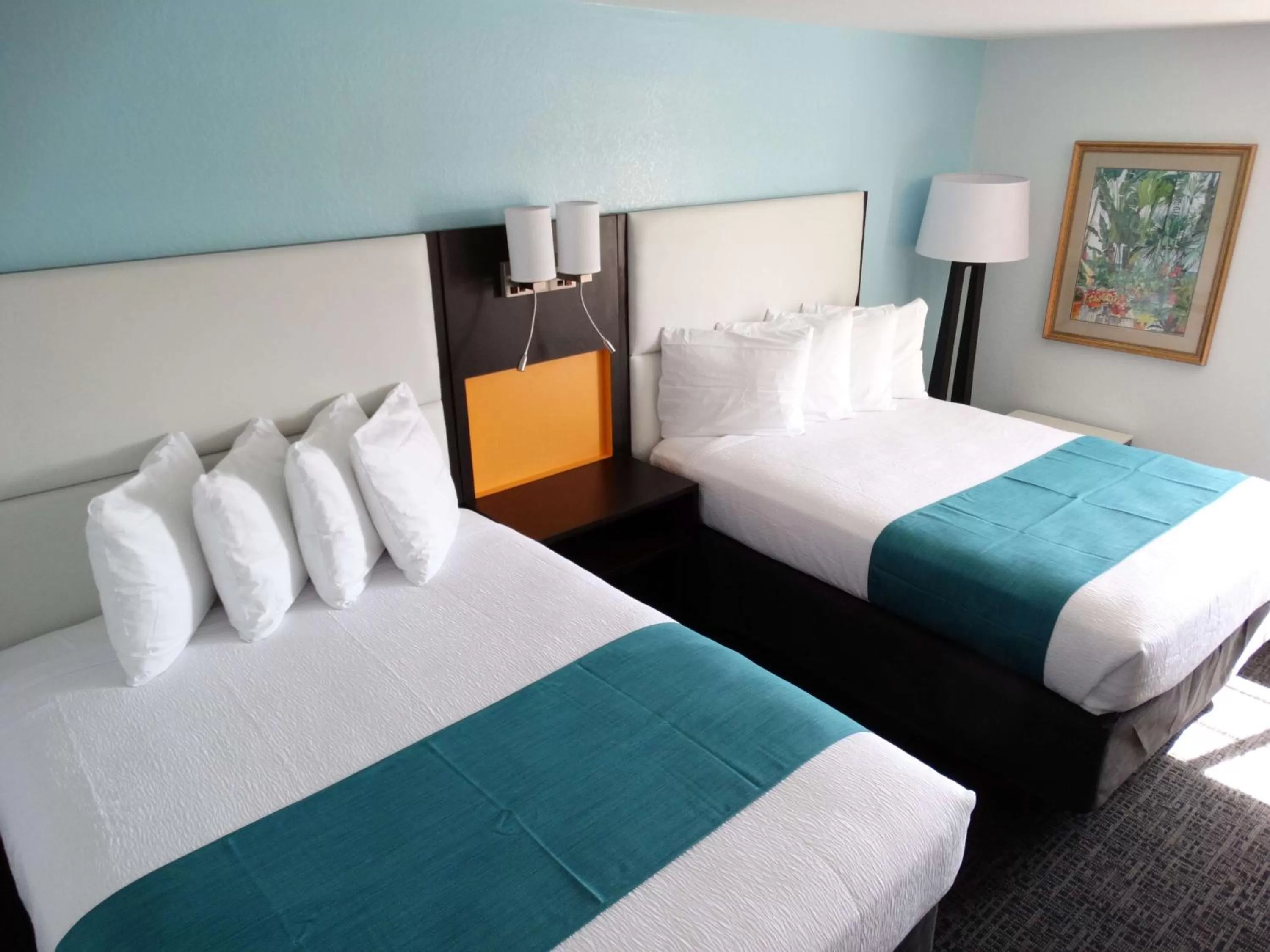 Queen Room with Two Queen Beds - Disability Access in Best Western Plus Orlando Lake Buena Vista South Inn & Suites