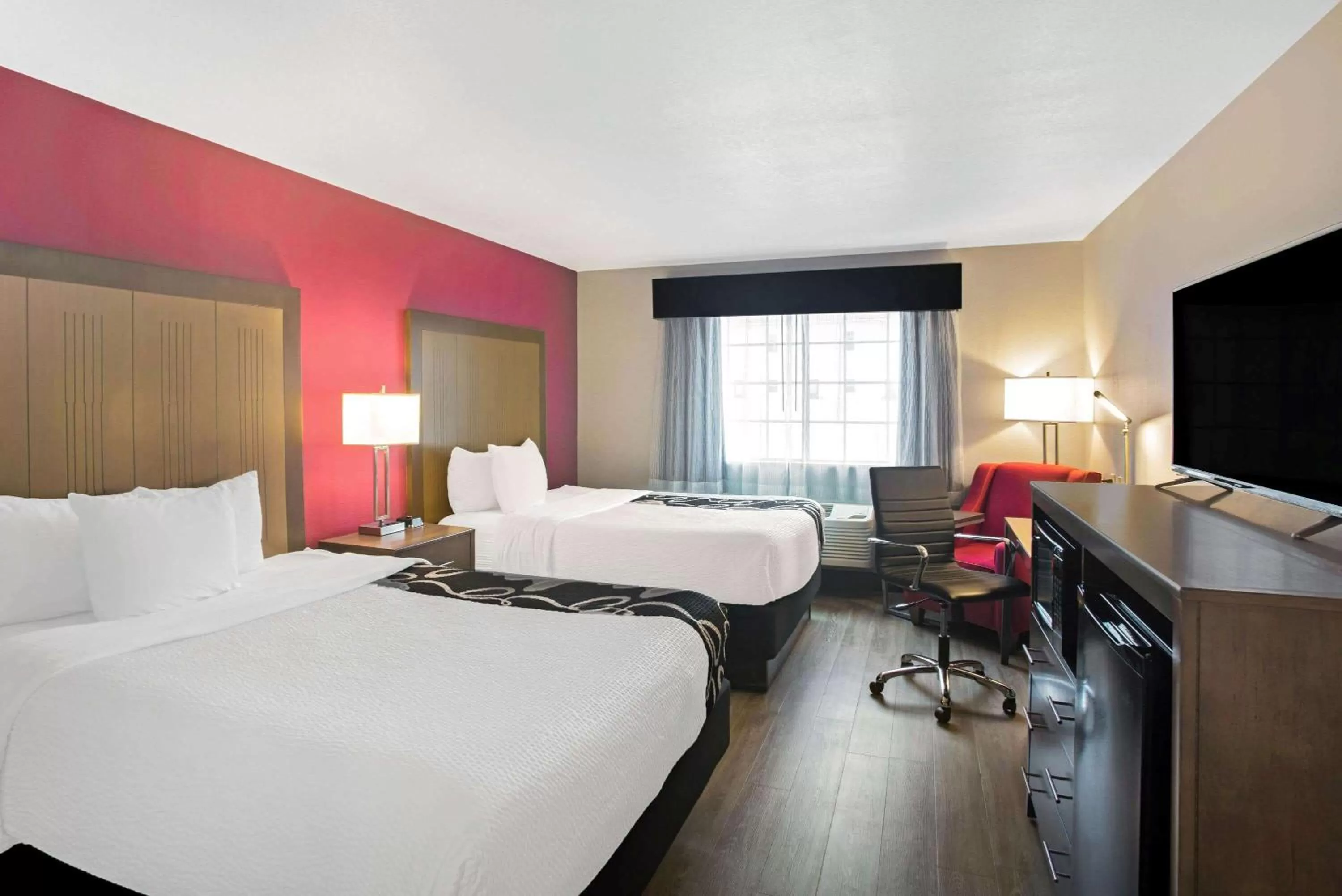 Queen Room with Two Queen Beds and Mobility/Hearing Access - Non-Smoking in La Quinta by Wyndham Fort Smith