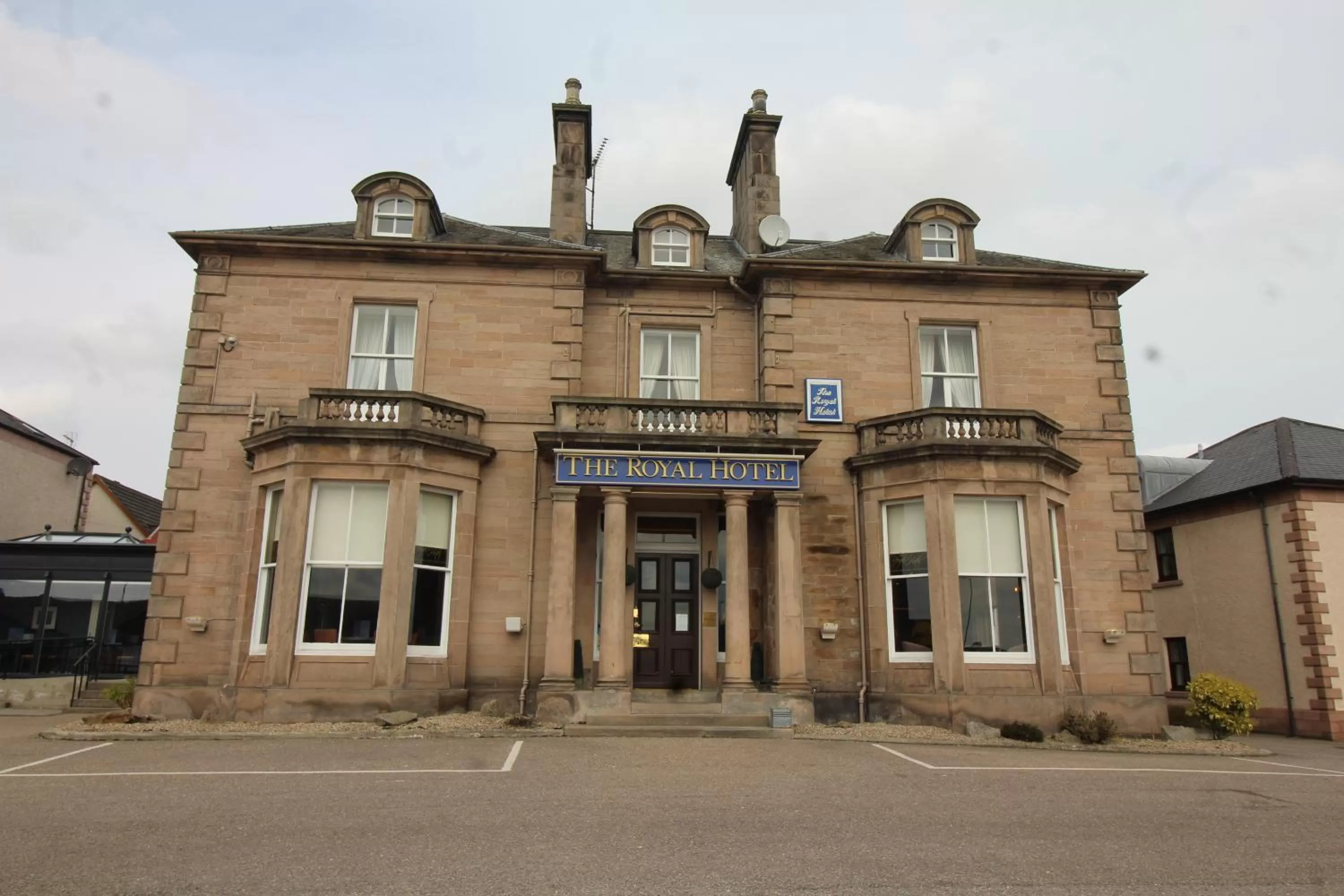The Royal Hotel Elgin