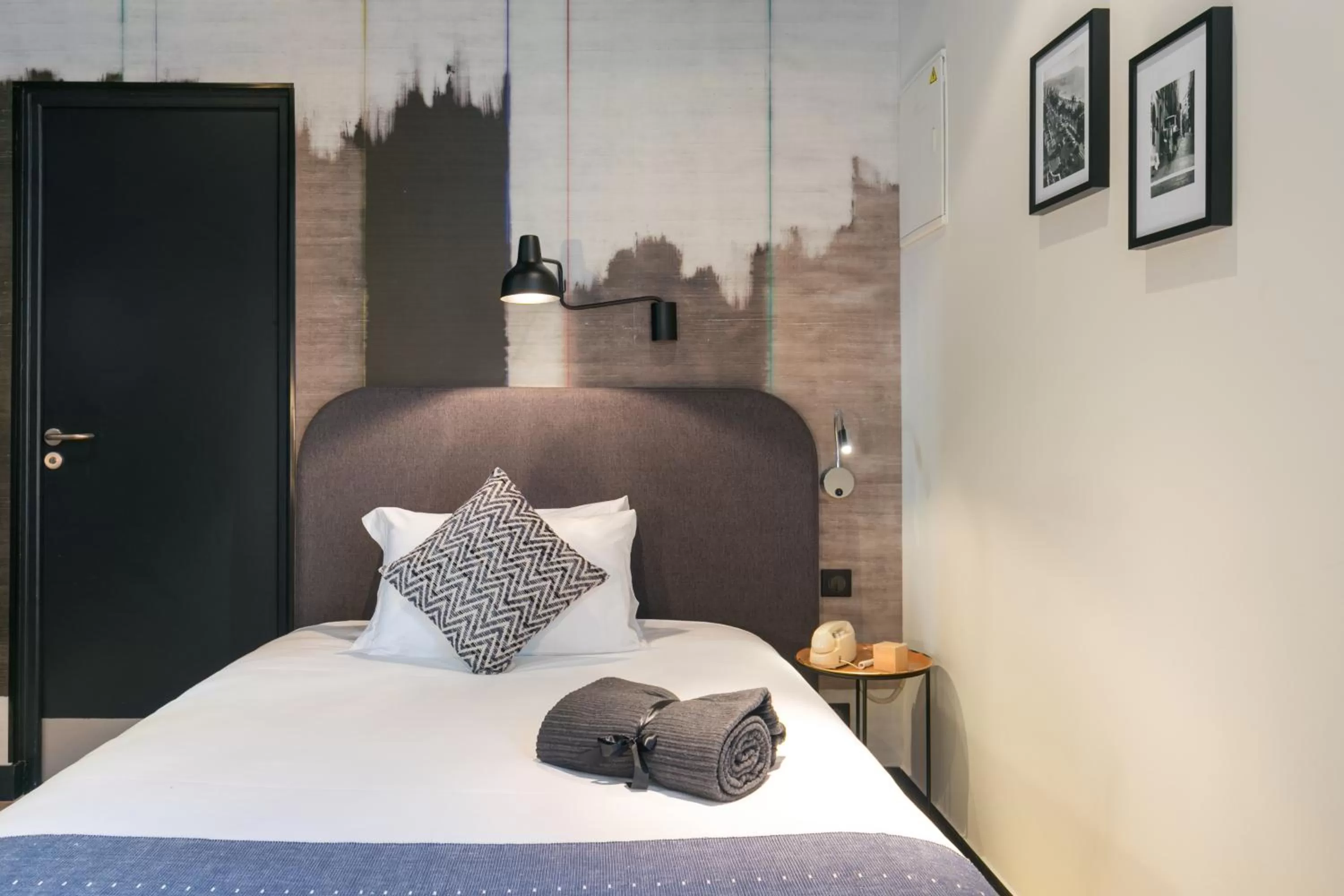 Single Room in Hotel So’Co by Happyculture