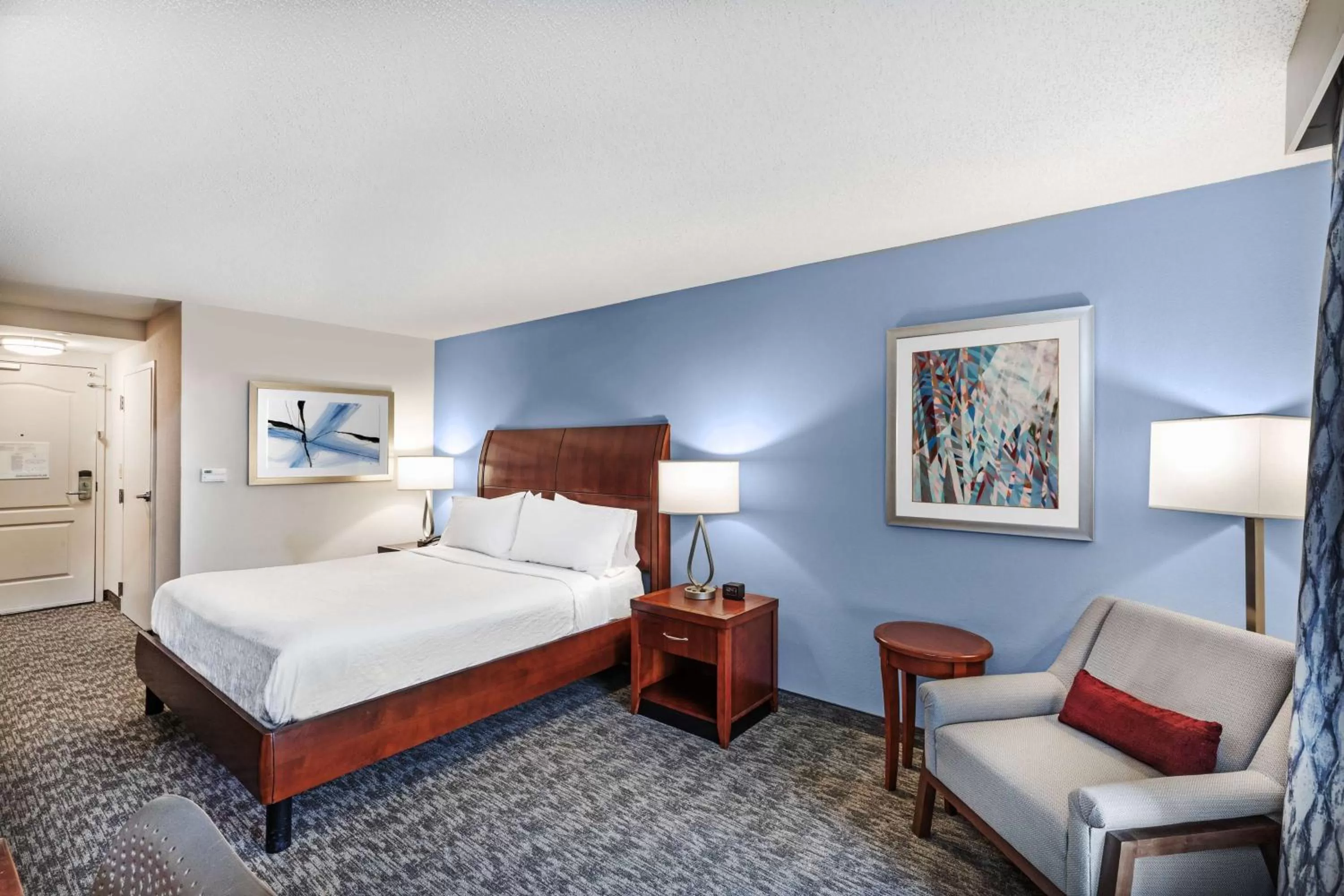 King Room with Bath Tub - Mobility Access in Hilton Garden Inn Aiken