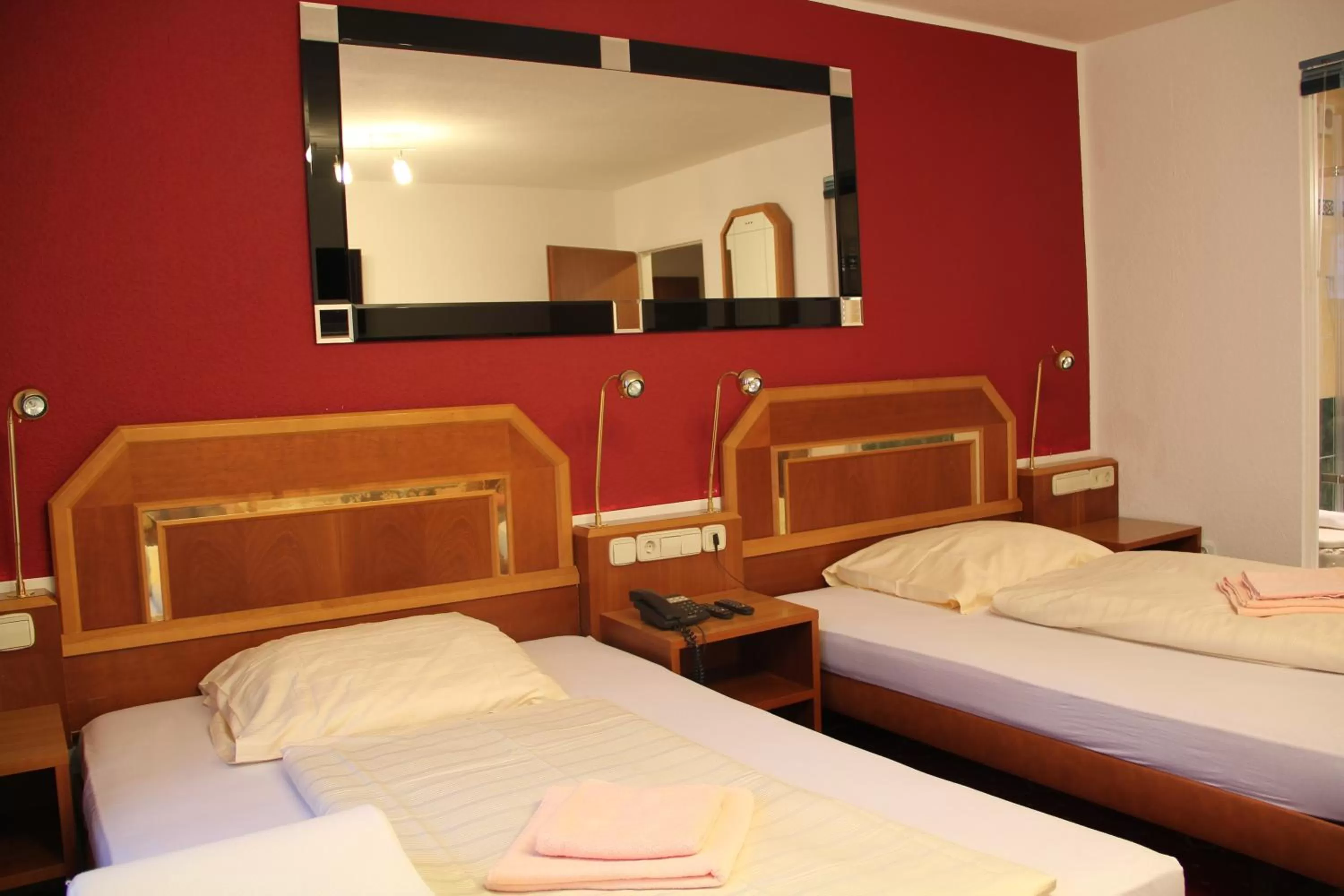 Twin Room in Wali's Hotel