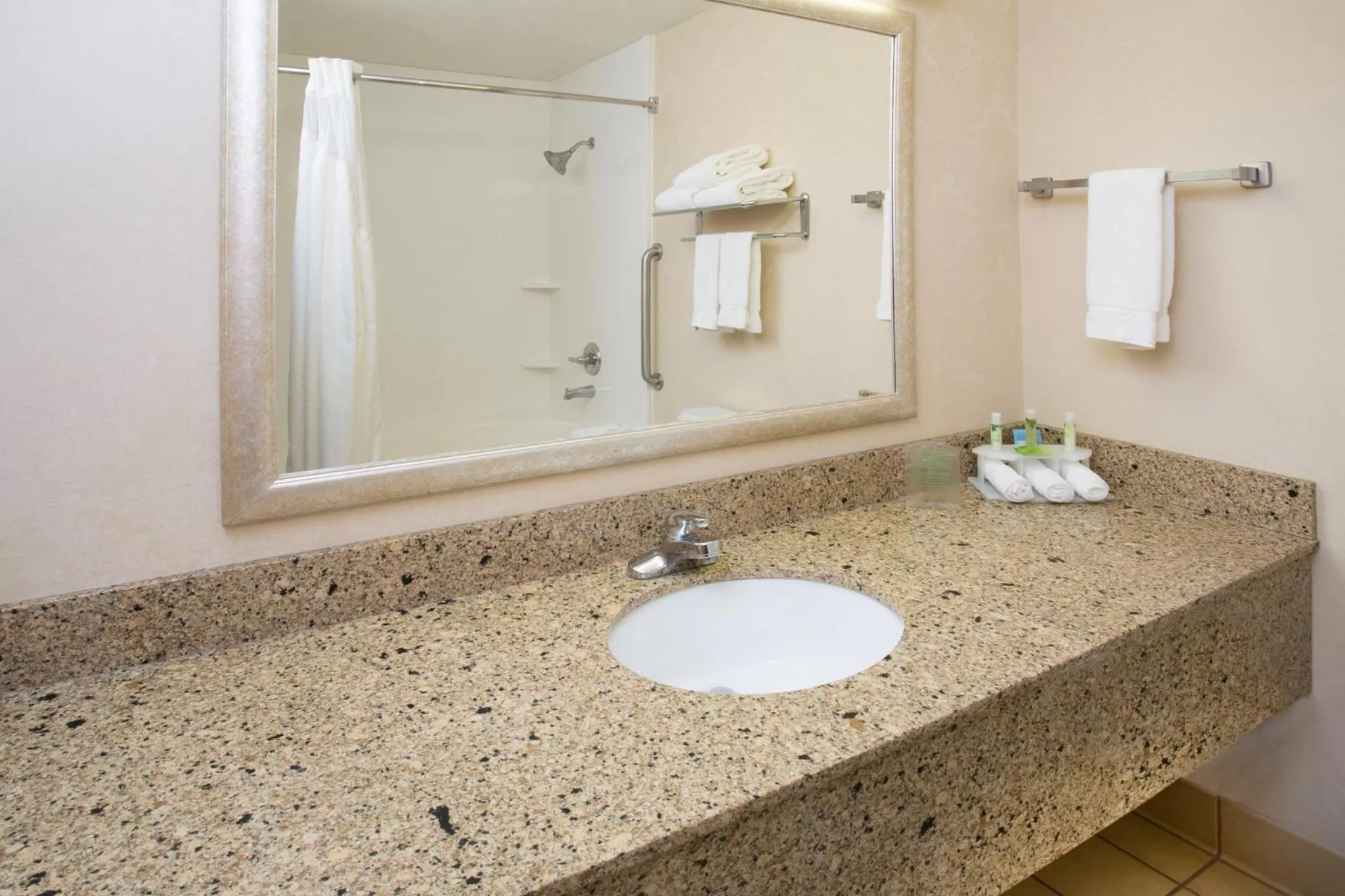 King Suite - Smoking in Holiday Inn Express & Suites Abilene, an IHG Hotel
