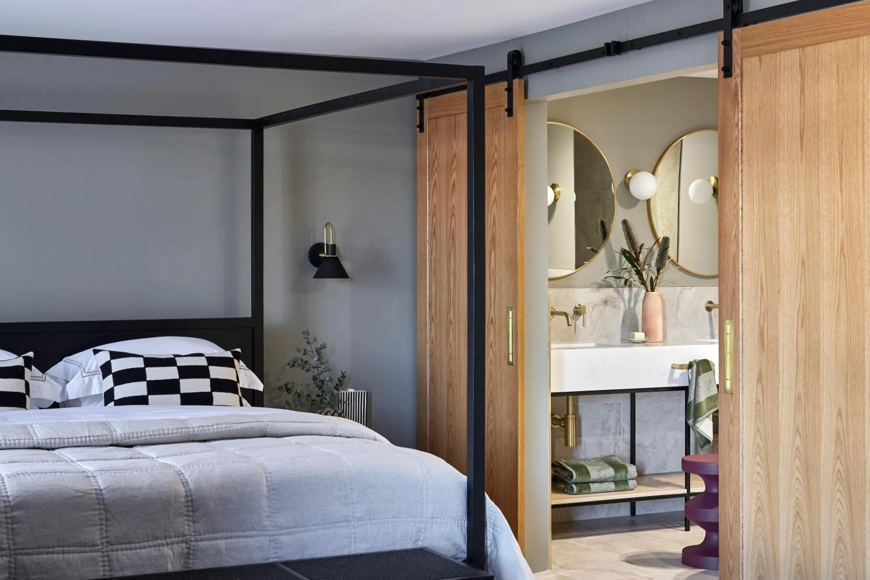 Superior Suite in Central Caleula Motor Lodge