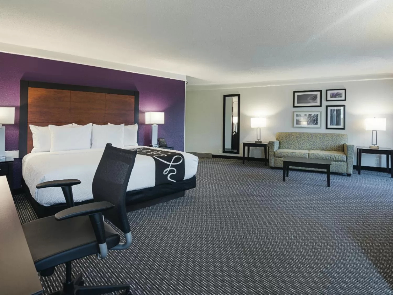 King Studio with Sofa Bed in La Quinta by Wyndham Boston-Andover