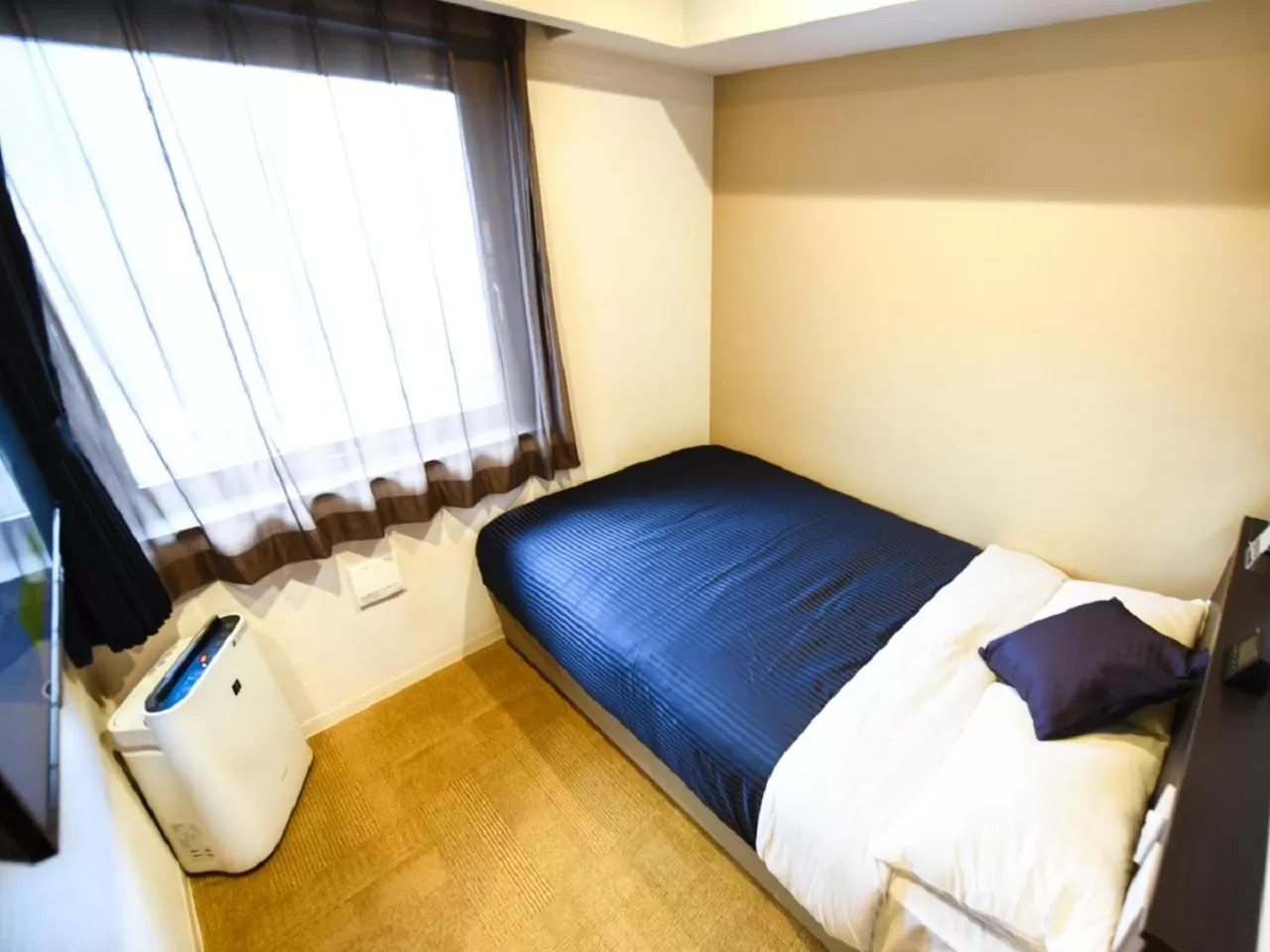 Double Room with Small Double Bed - single occupancy - Non-Smoking in HOTEL LiVEMAX Fukuoka Tenjin