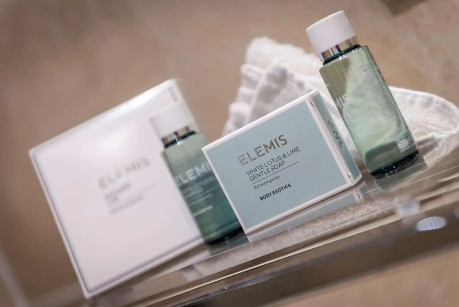 Twin Room - Disability Access in Macdonald Craxton Wood Hotel & Spa