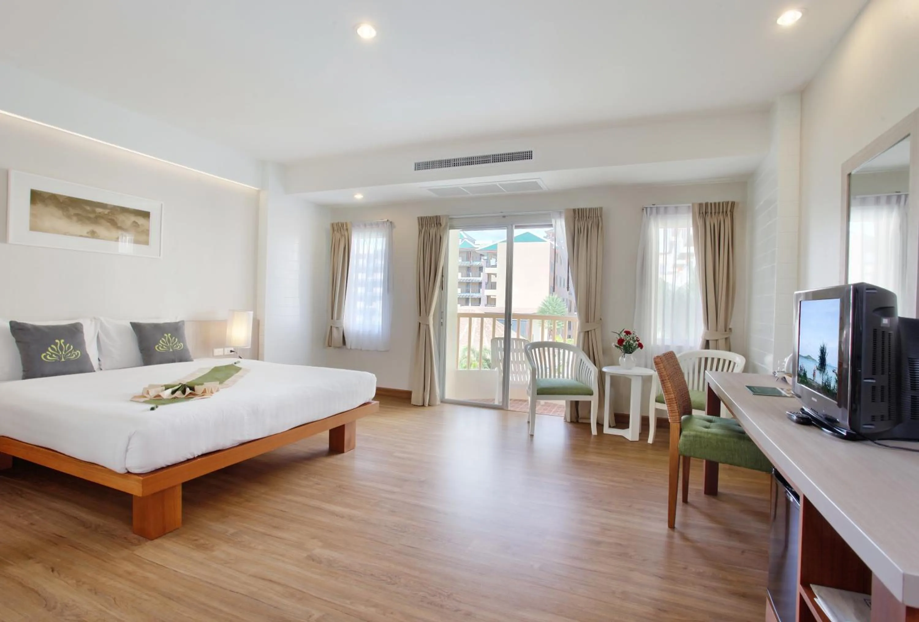 Grand Superior Double or Twin Room in Palmyra Patong Resort Phuket - SHA Extra Plus