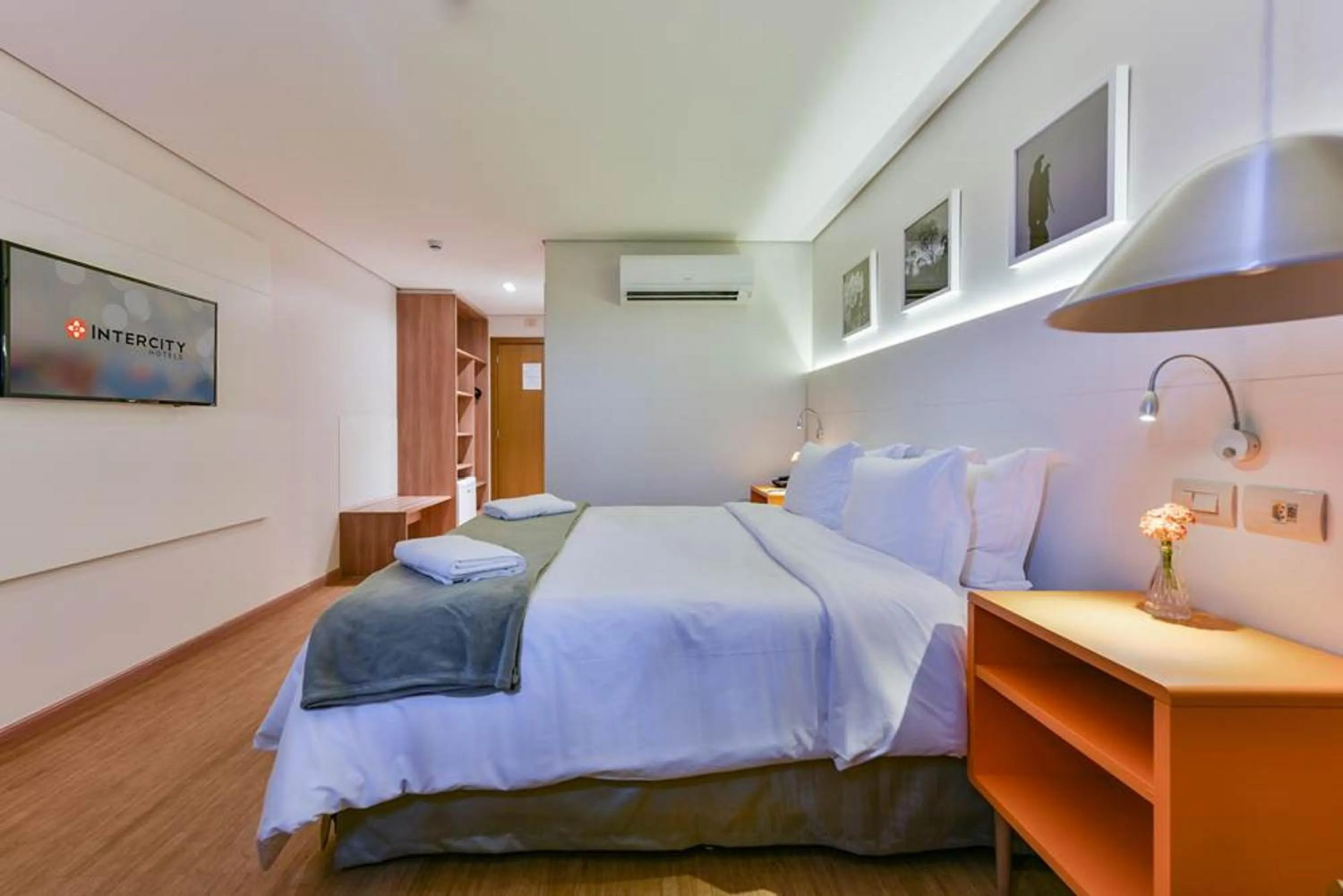 Premium Double Room - single occupancy in Intercity Anápolis