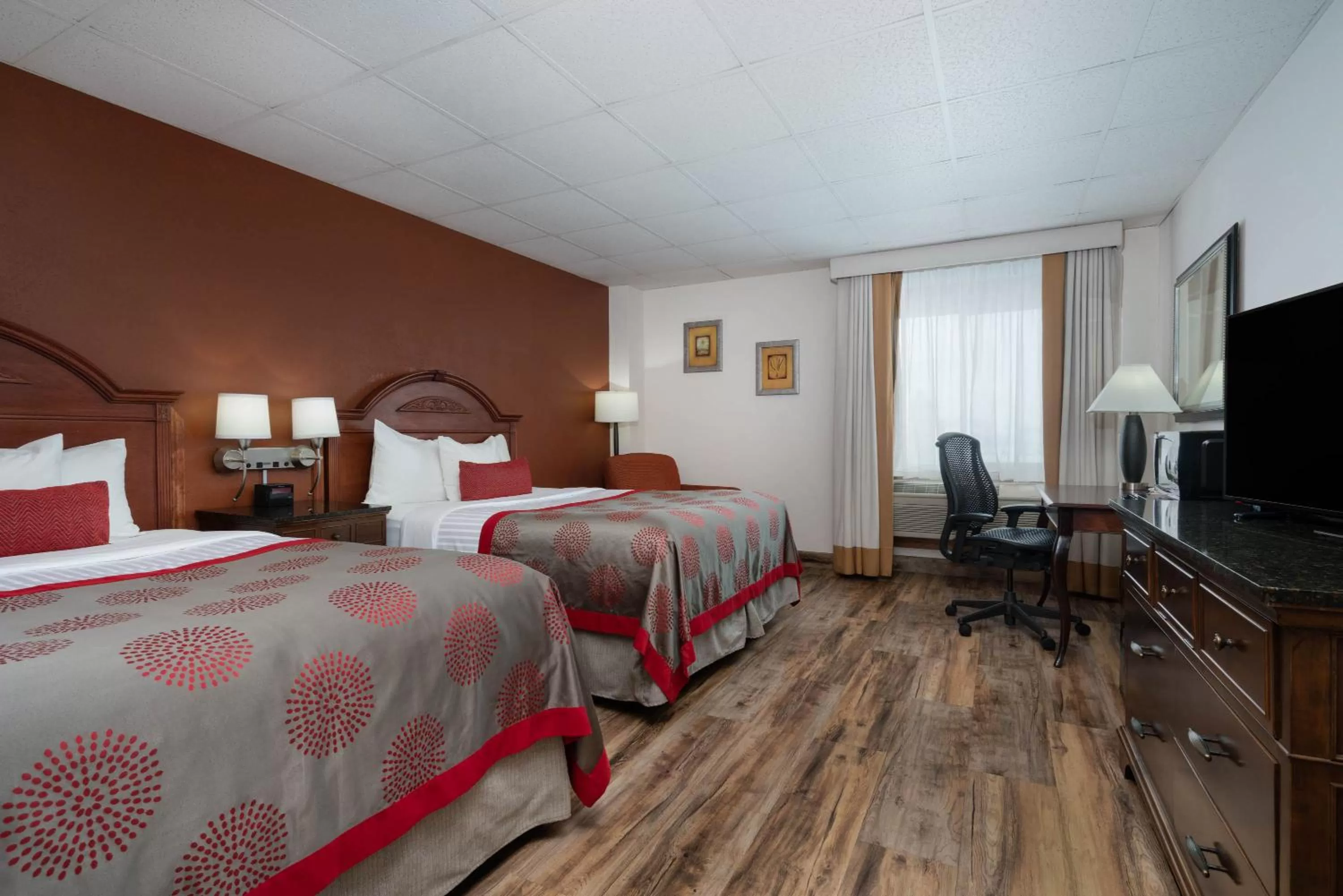 Double Room with Two Double Beds - Non-Smoking in Ramada by Wyndham Albert Lea