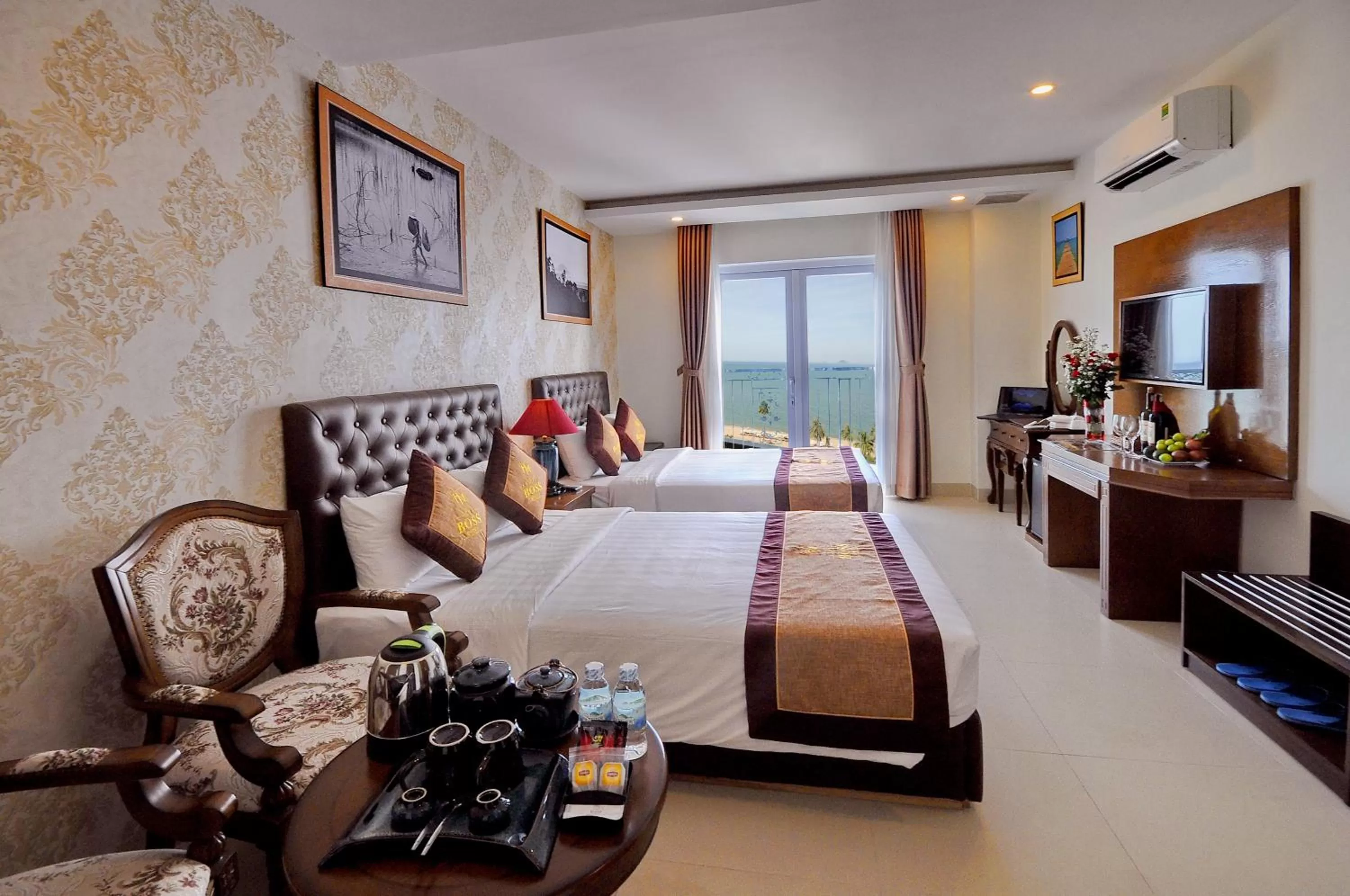 Quadruple Room with Balcony in Boss Hotel