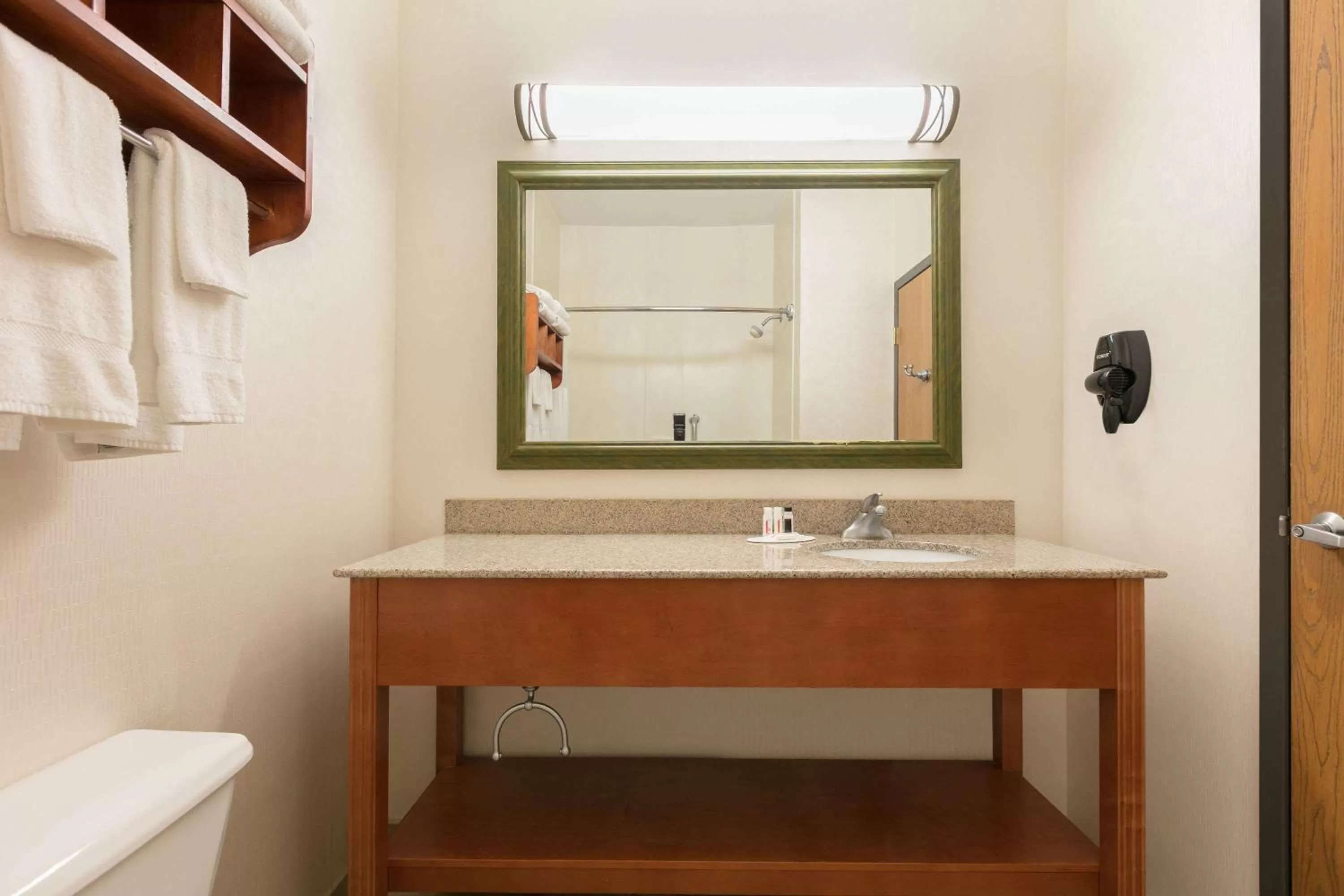 Queen Room - Disability Access/Non-Smoking in Baymont by Wyndham Oklahoma City/Quail Springs