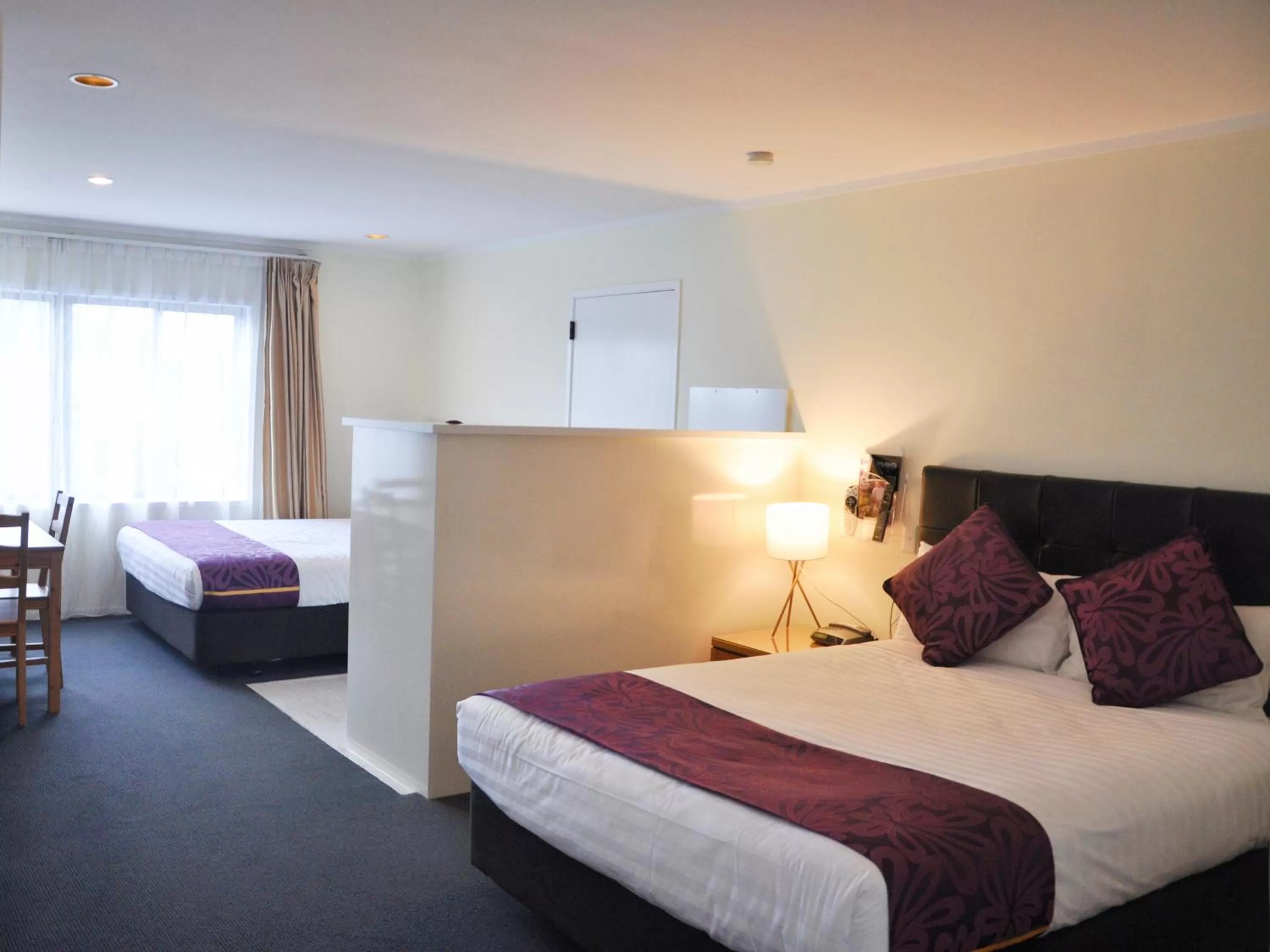 Queen Room with Two Queen Beds - Upstairs in Royal Park Lodge