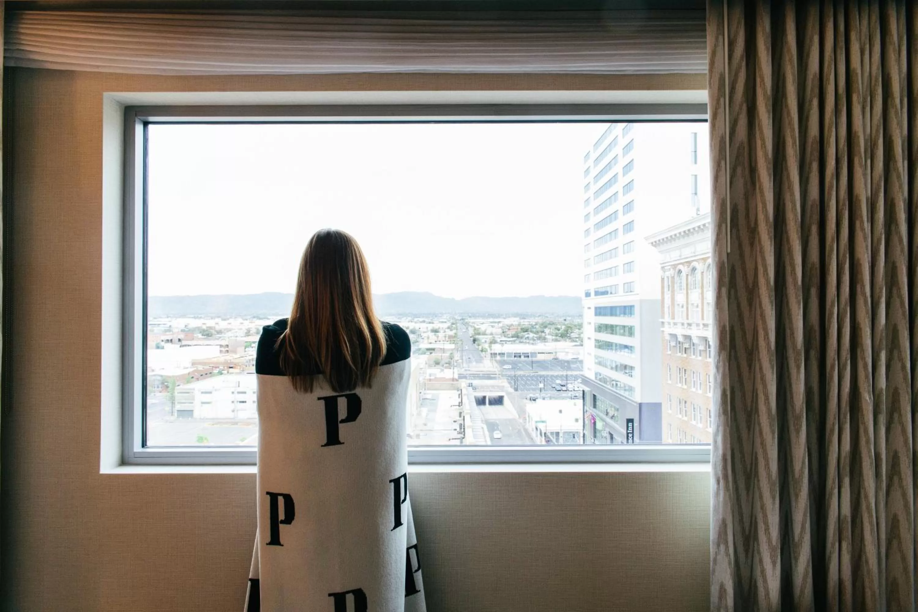 Premium Queen Room with Two Queen Beds and City View in Kimpton Hotel Palomar Phoenix Cityscape by IHG