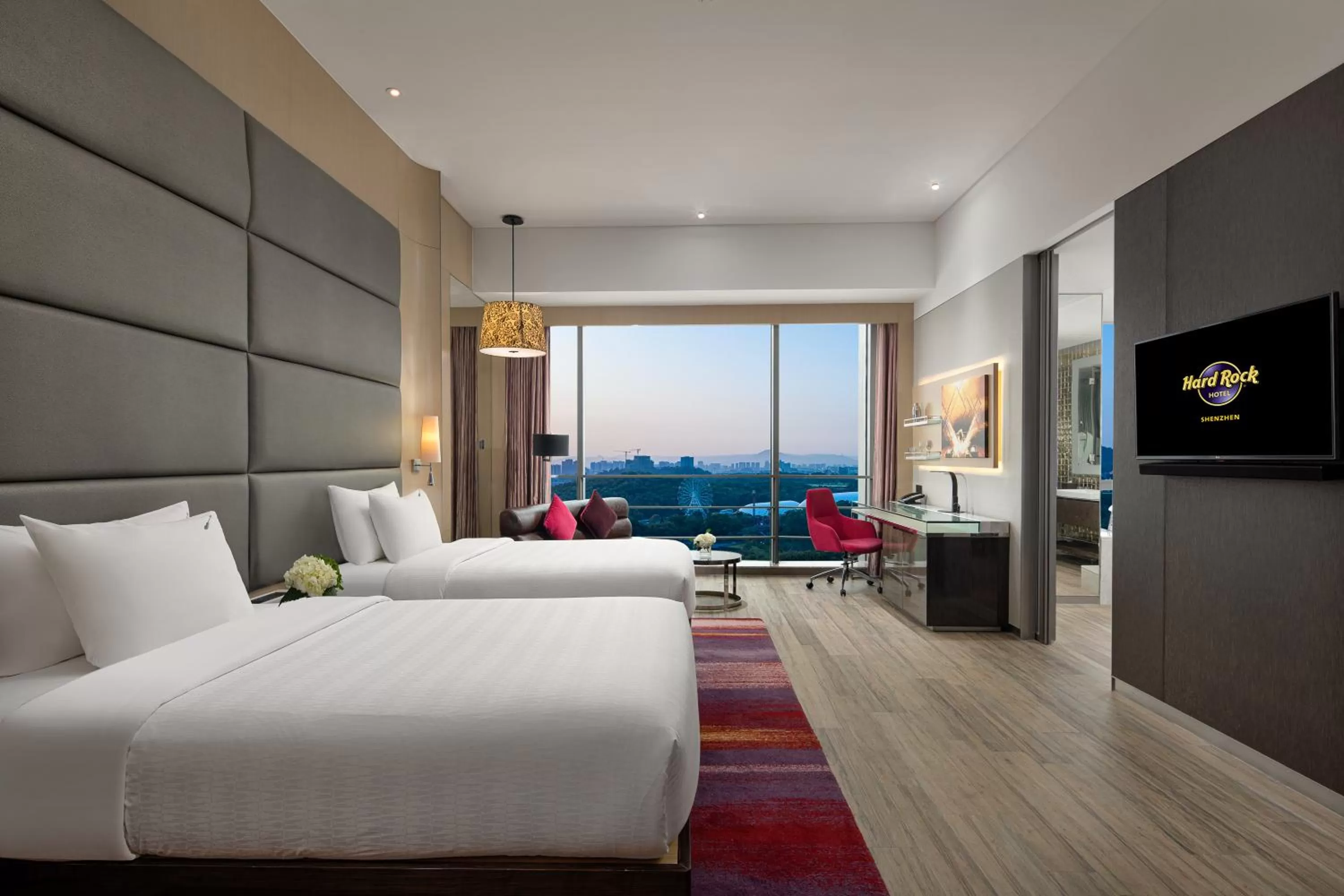 Superior Twin Room in Hard Rock Hotel Shenzhen