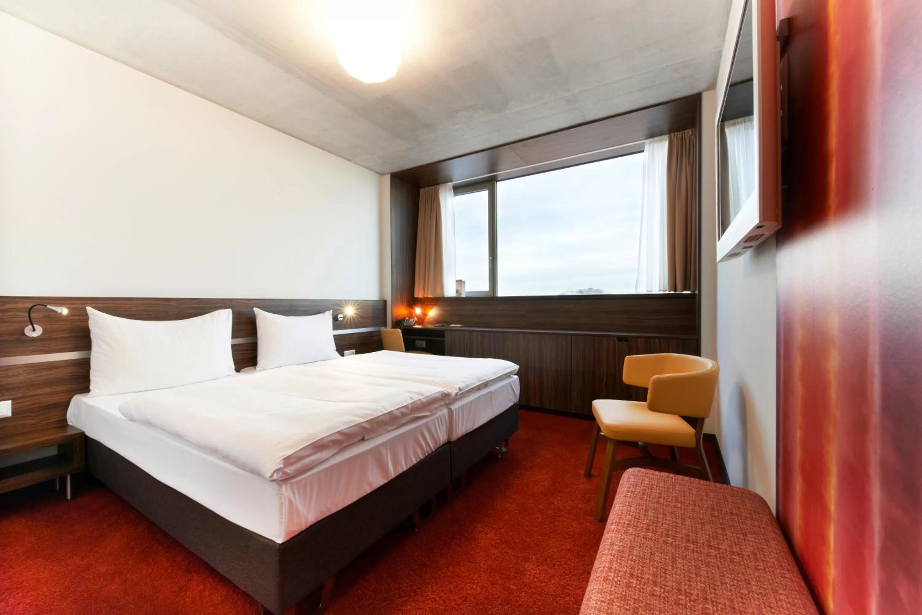 Simm's Hotel - cityhotel next to Metro U3