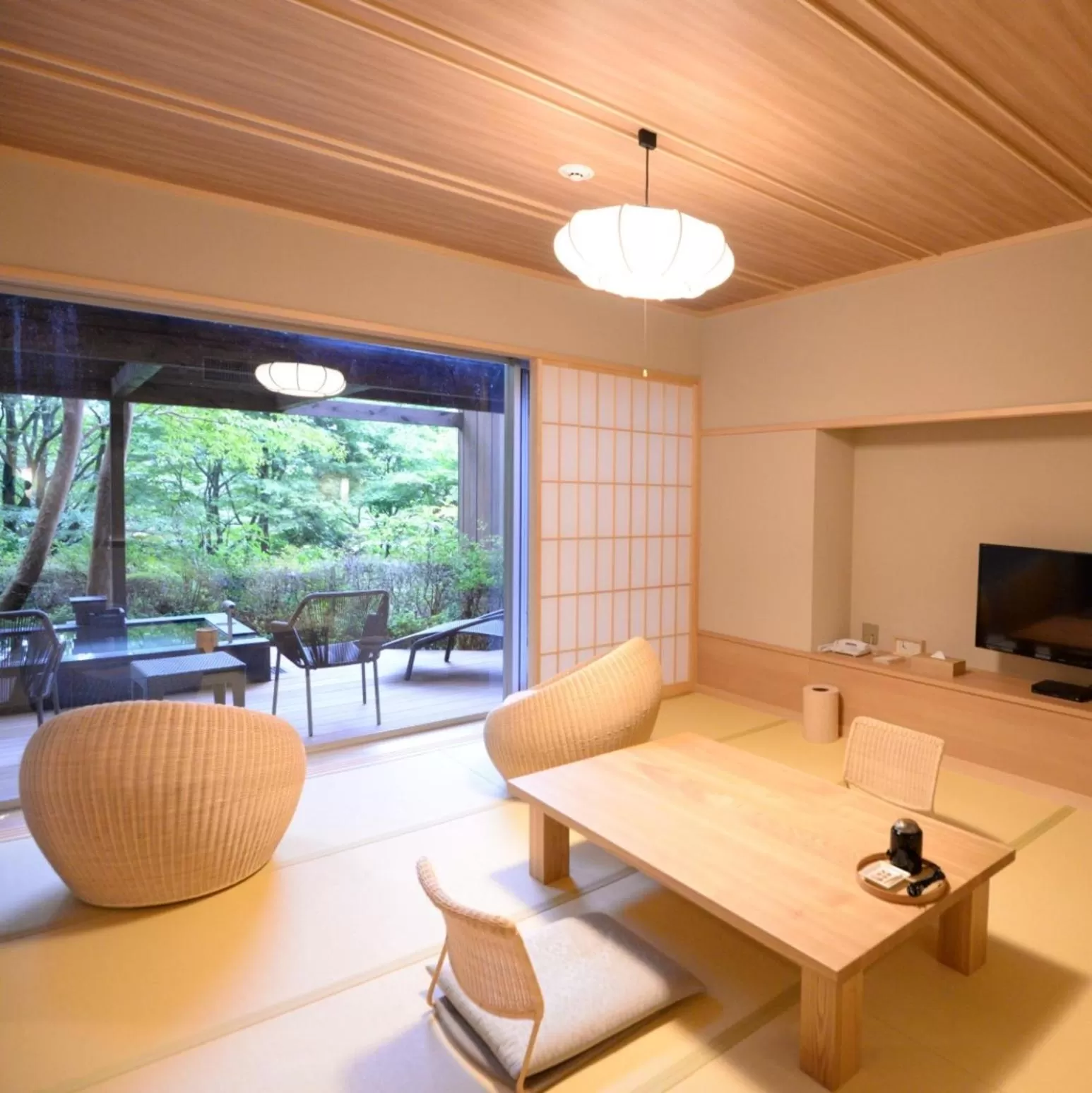 Twin Room with Tatami Area, Open-Air Bath and Garden Deck-(MICHI/IWAO) in Hakone Gora Byakudan
