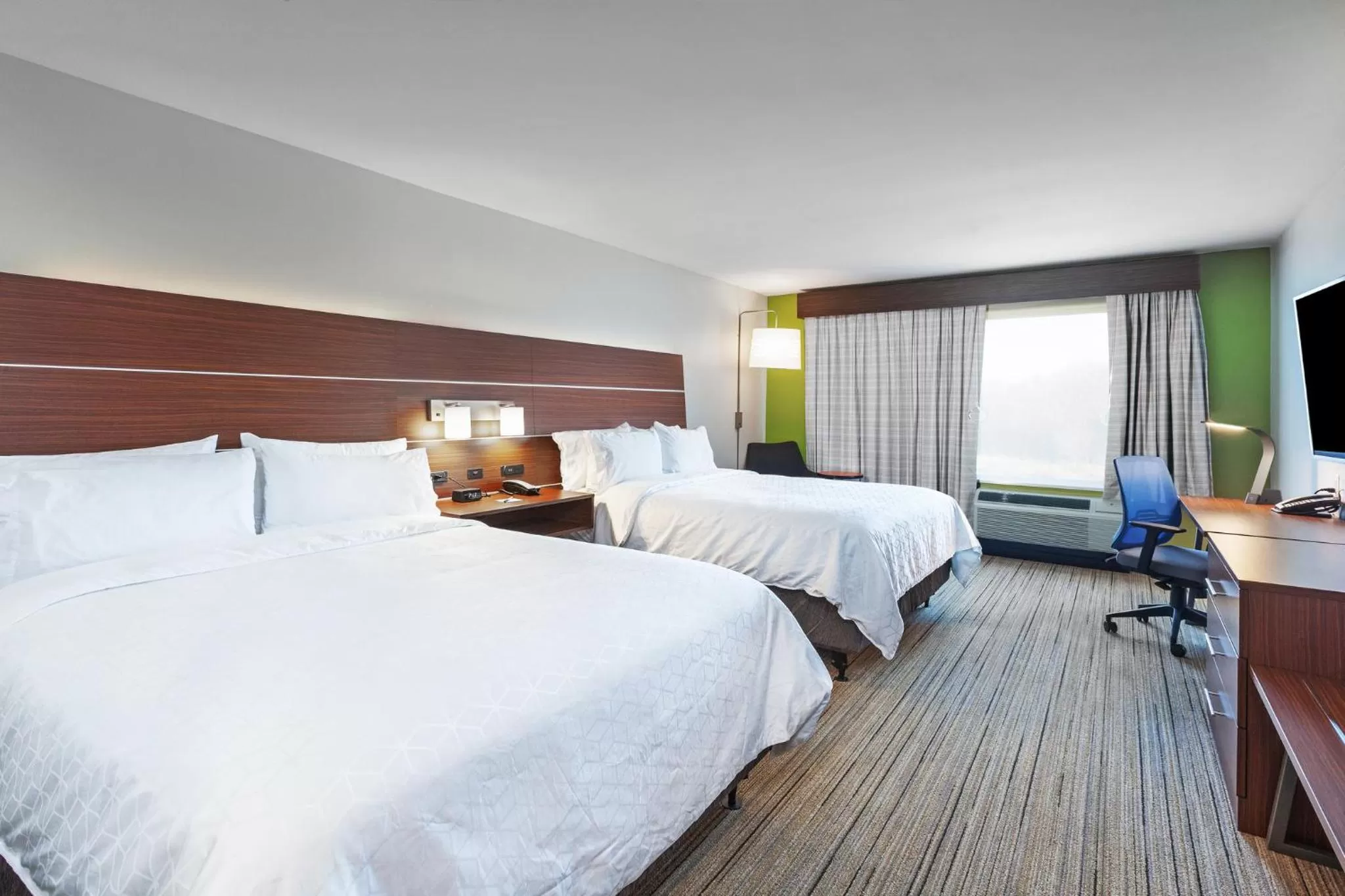 Standard Room with Two Queen Beds in Holiday Inn Express & Suites - Tulsa Northeast - Owasso by IHG