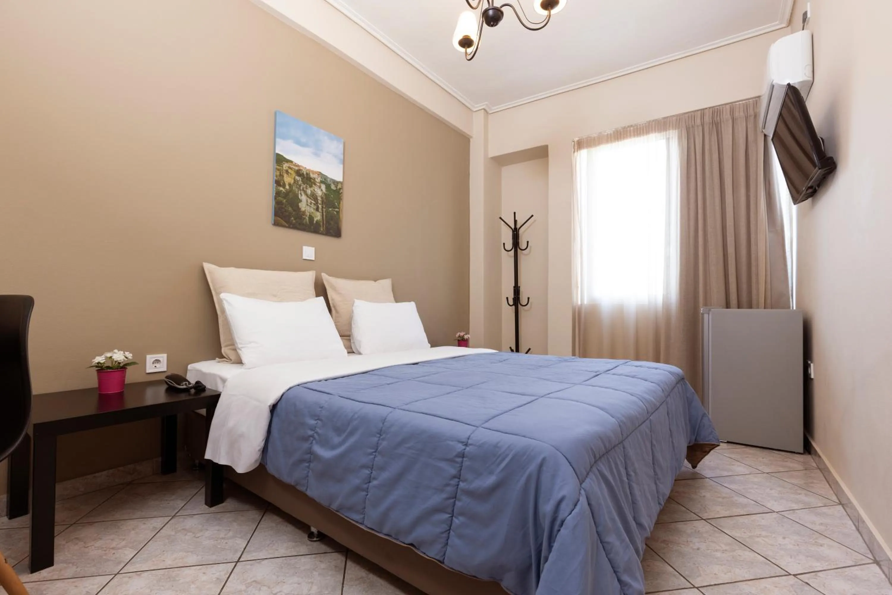 Bed in Filon