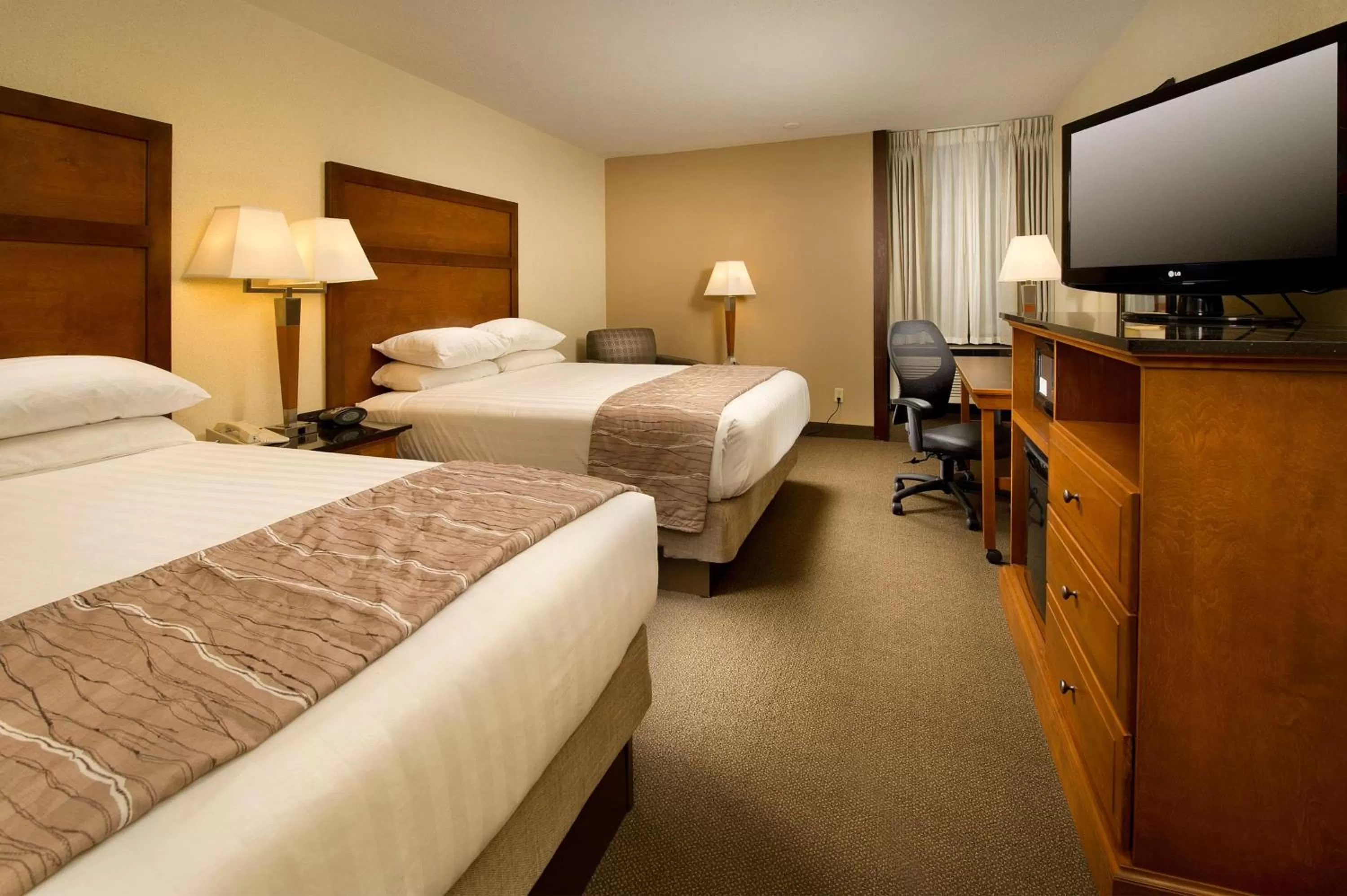 Superior Queen Room with Two Queen Beds - Accessible, Tub in Drury Inn & Suites Springfield