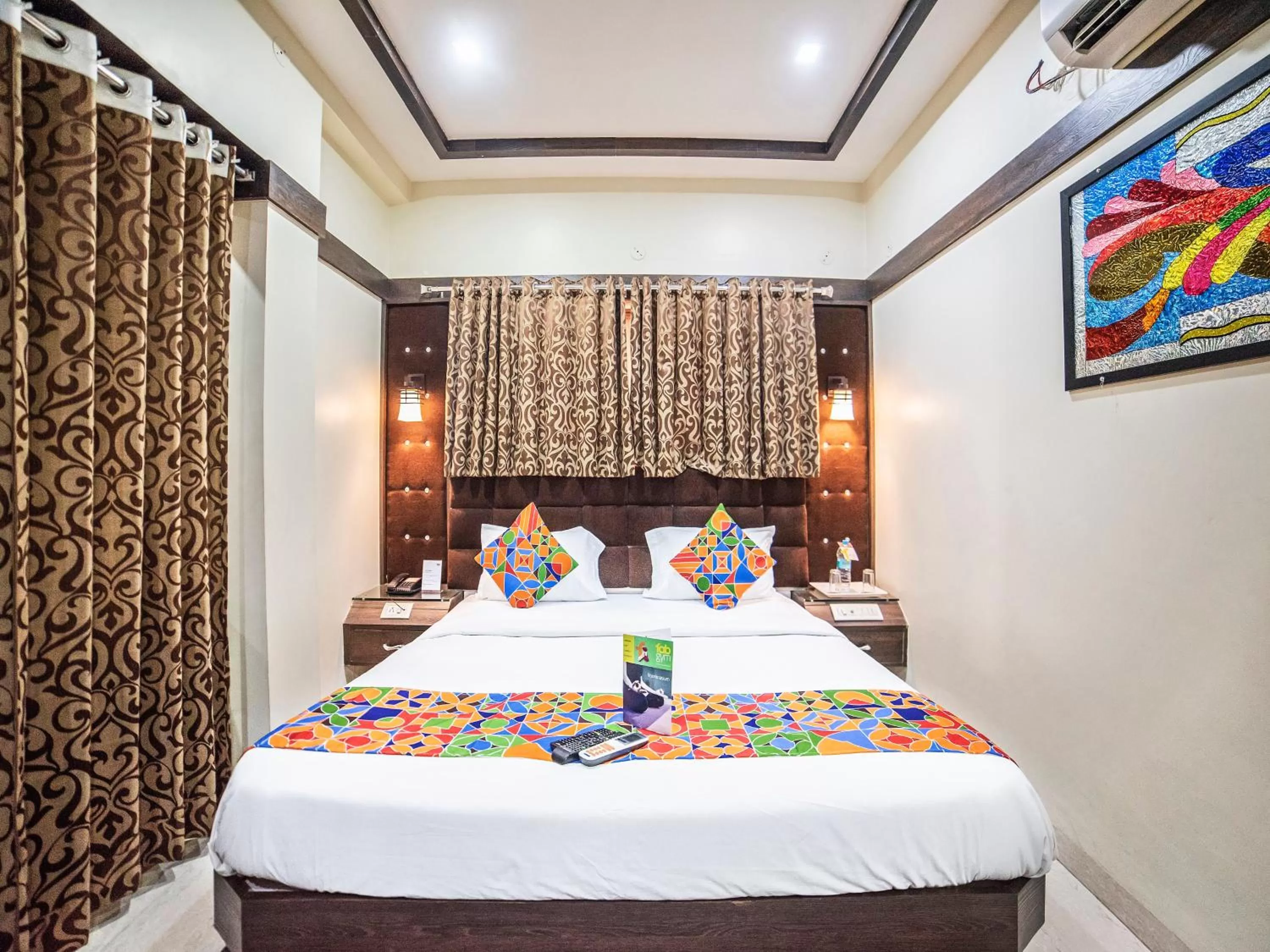 Executive Triple Room - single occupancy in FabHotel Santoor Geeta Bhawan Square