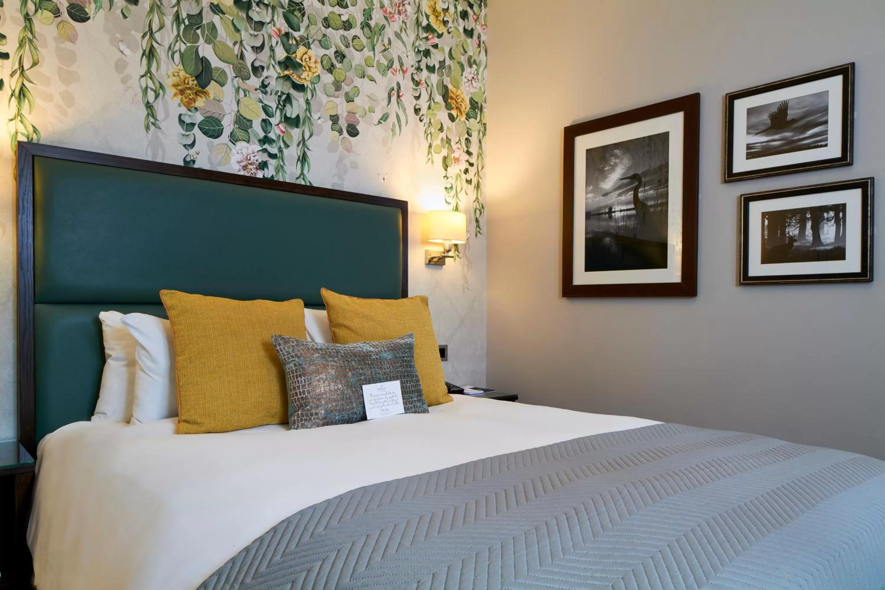 Bed in Mandolay Hotel Guildford