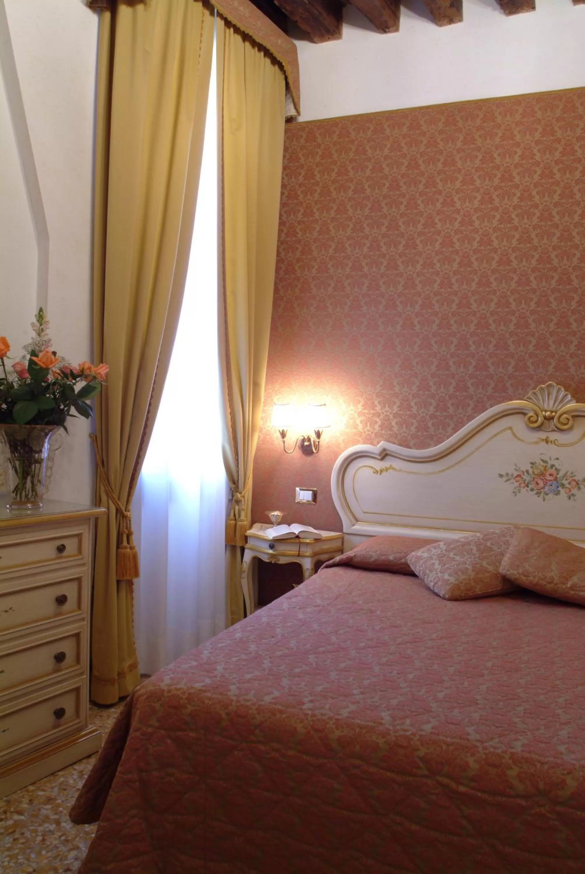 Superior Double Room in Apostoli Palace