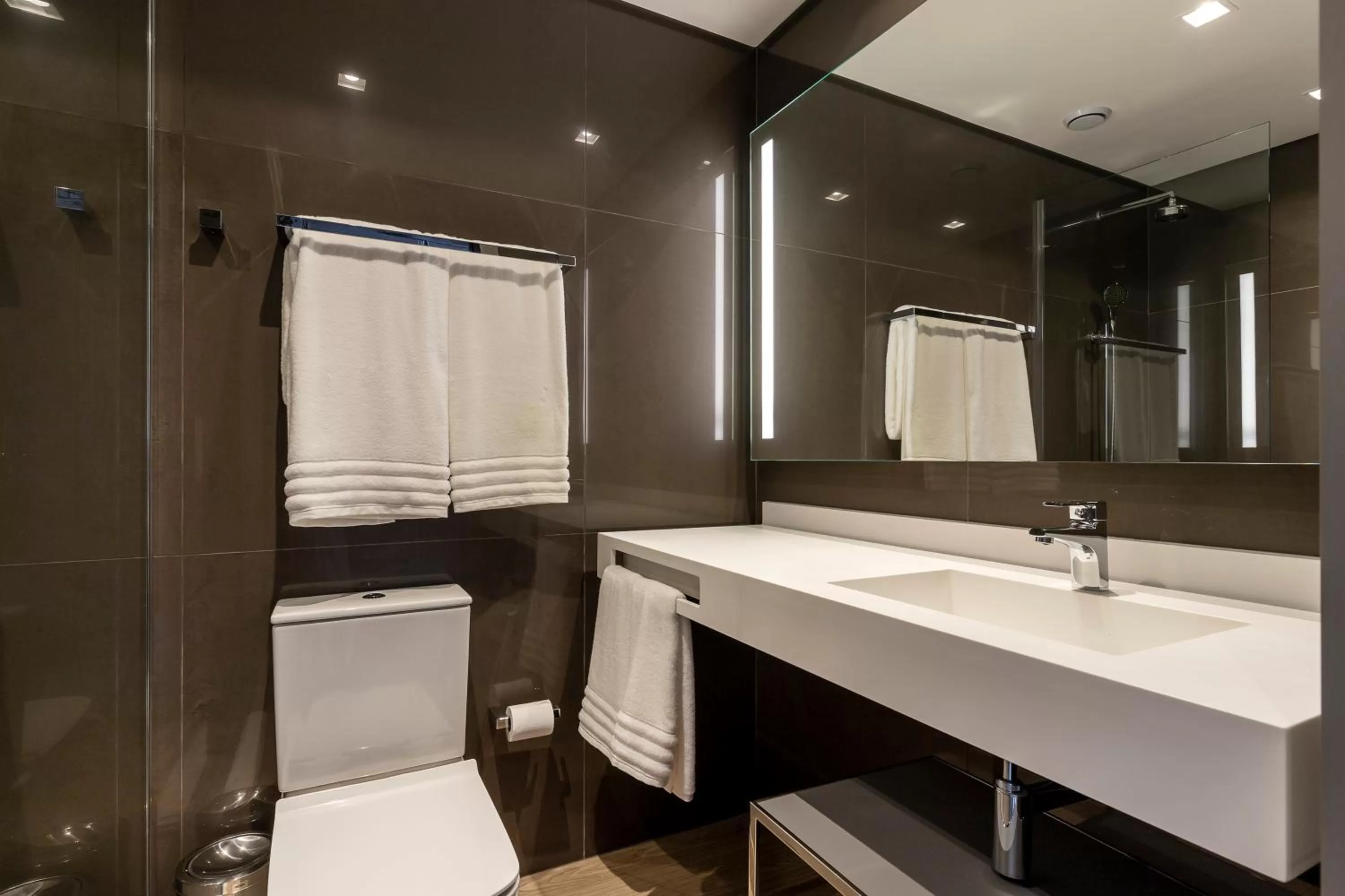 Superior Family Room with Partial Sea View in LK Design Hotel Florianópolis